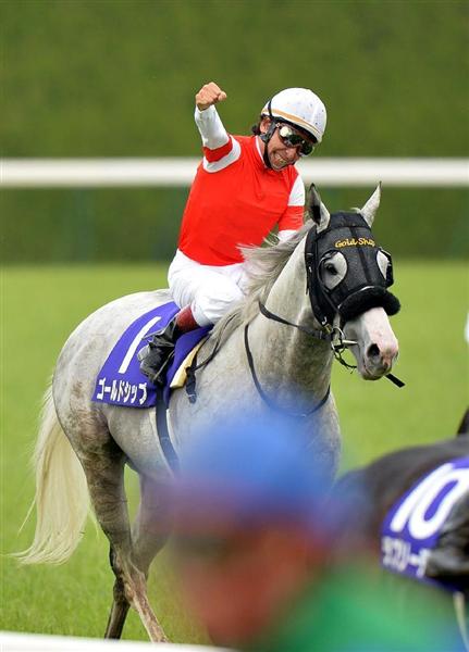 競馬】ゴールドシップ、三度目の正直 - 産経ニュース
