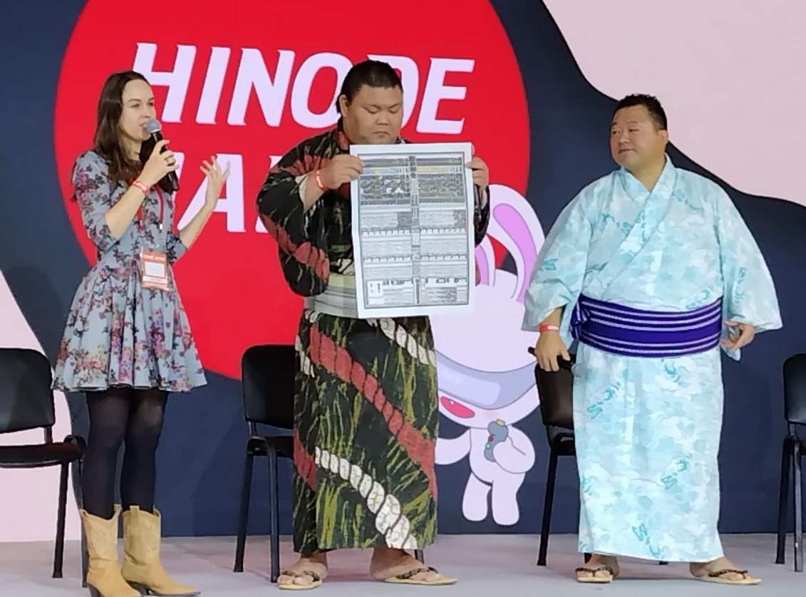 モスクワでコスプレコンテスト 日本文化イベントが開幕、元関脇の