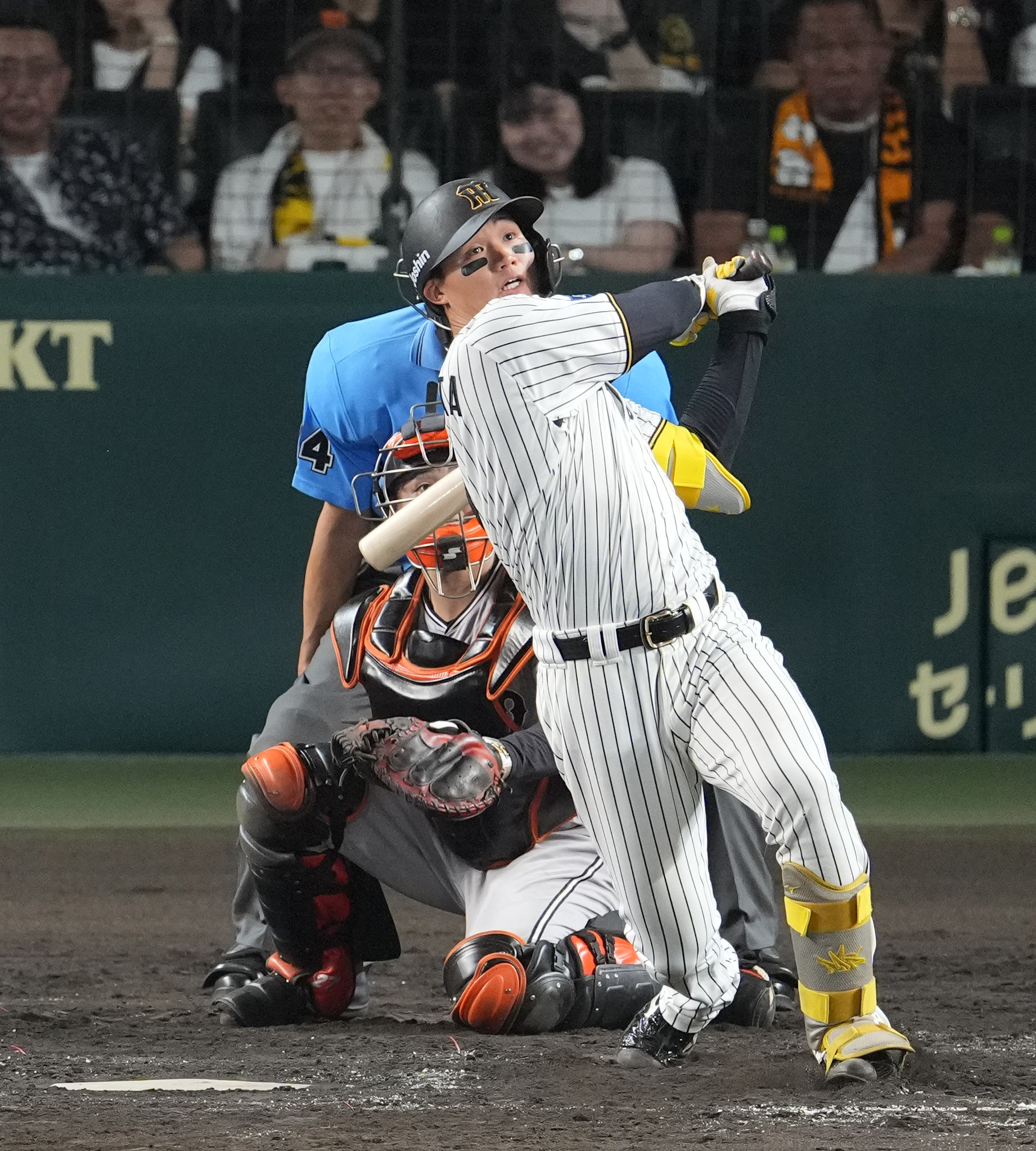 阪神・森下翔太 決める男や、17度目V打！ 「今年こそ（DeNA）牧さんに