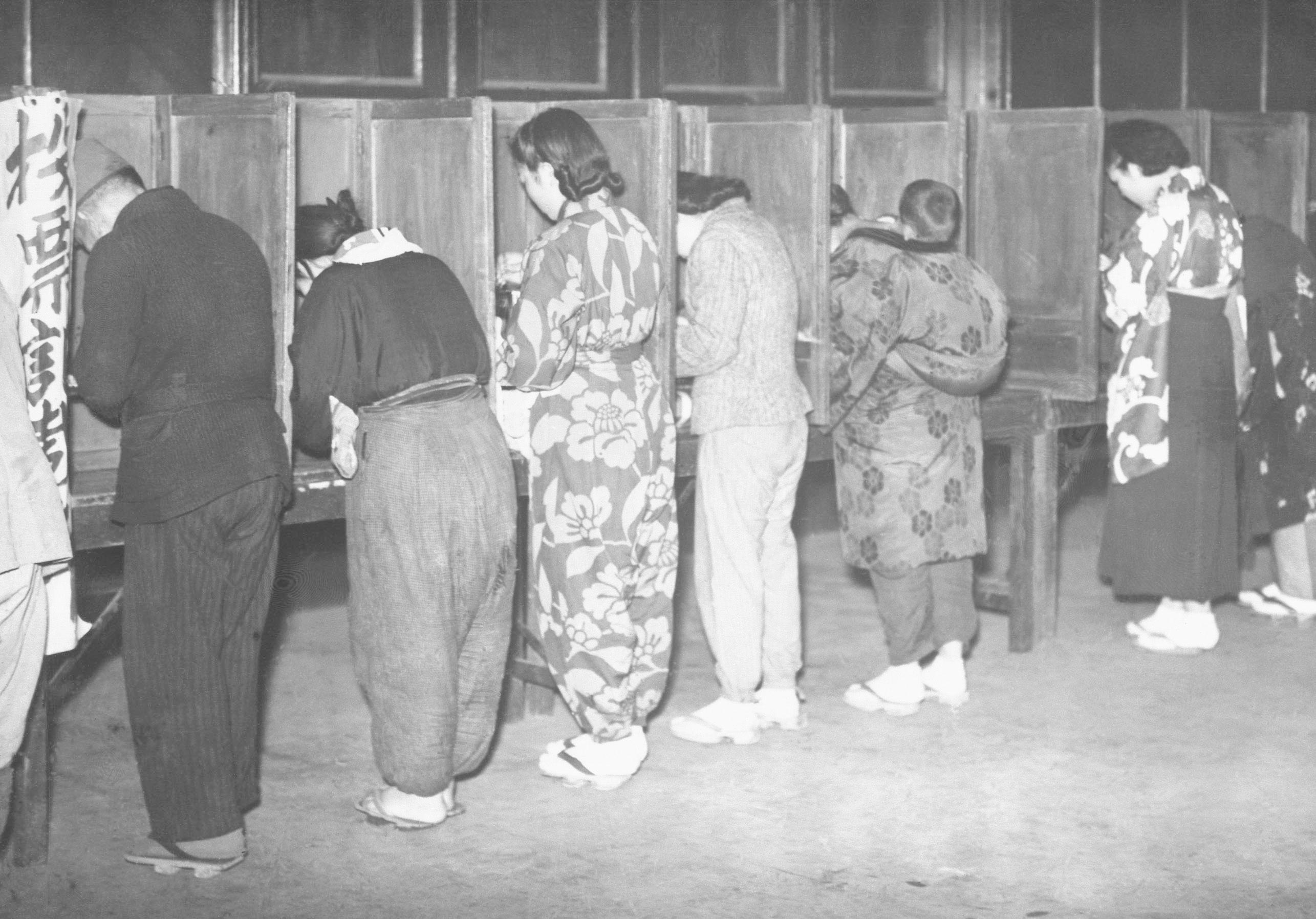 支部巡錫説法集「不惜身命」 第1集 12歳の少女が見た昭和21年 BC級戦犯1万人「私もGHQに目をつけ