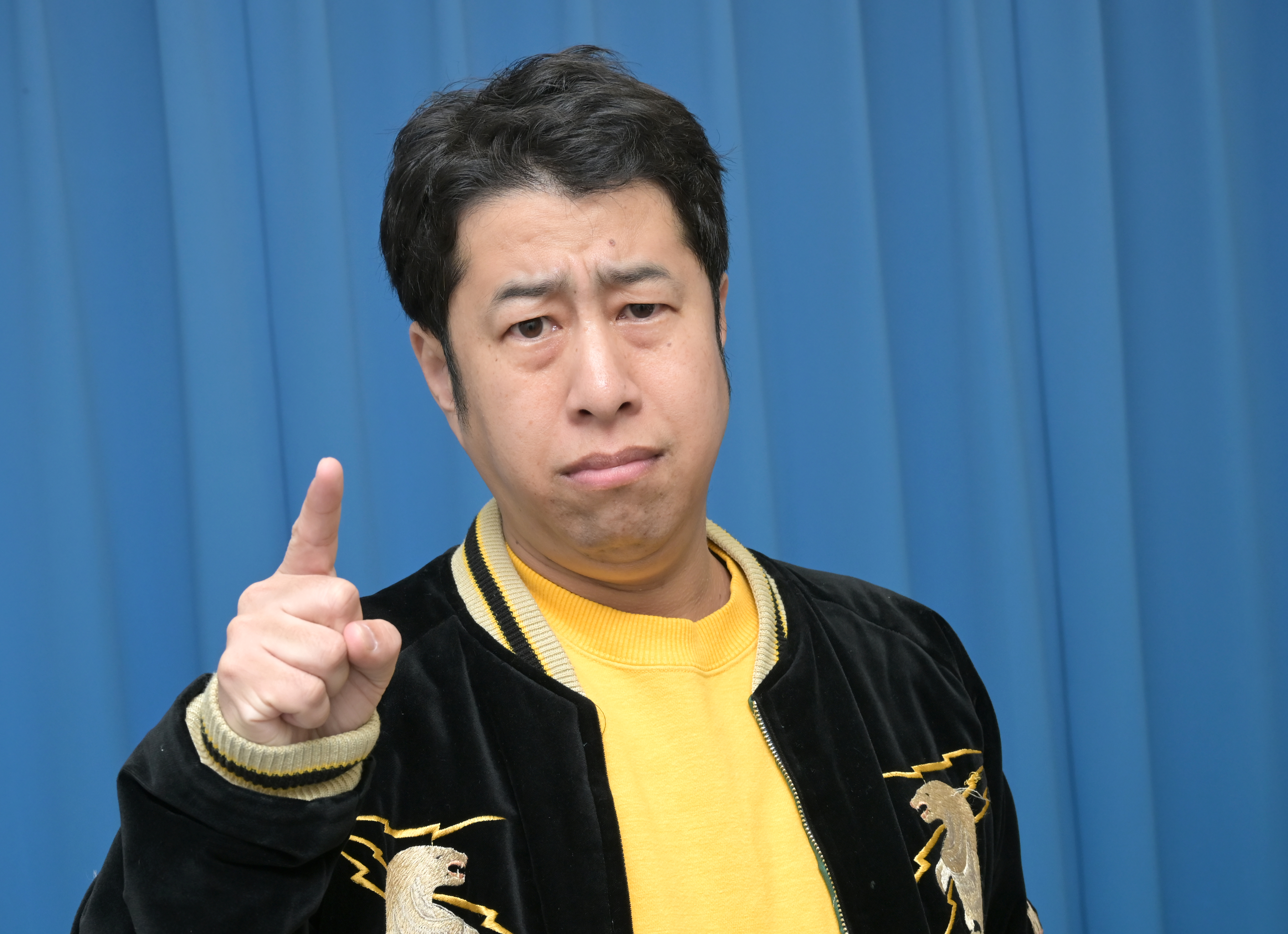 指 6 本 有名人