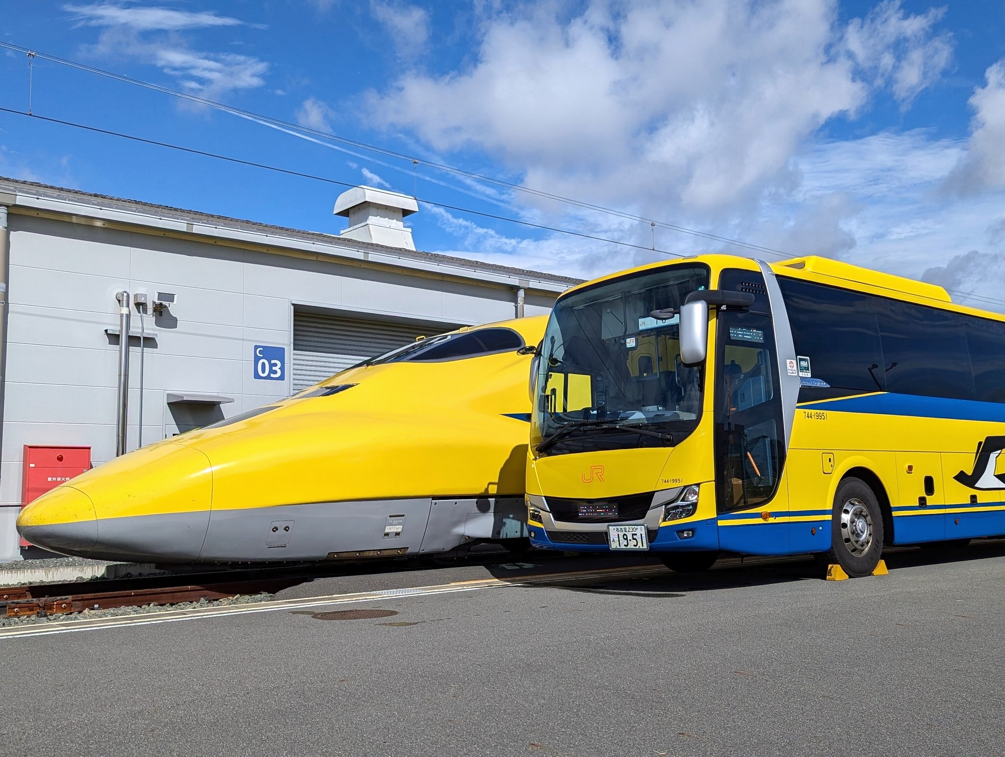 幸運ドクターイエロー搭乗パス＆ケース、パンフレット