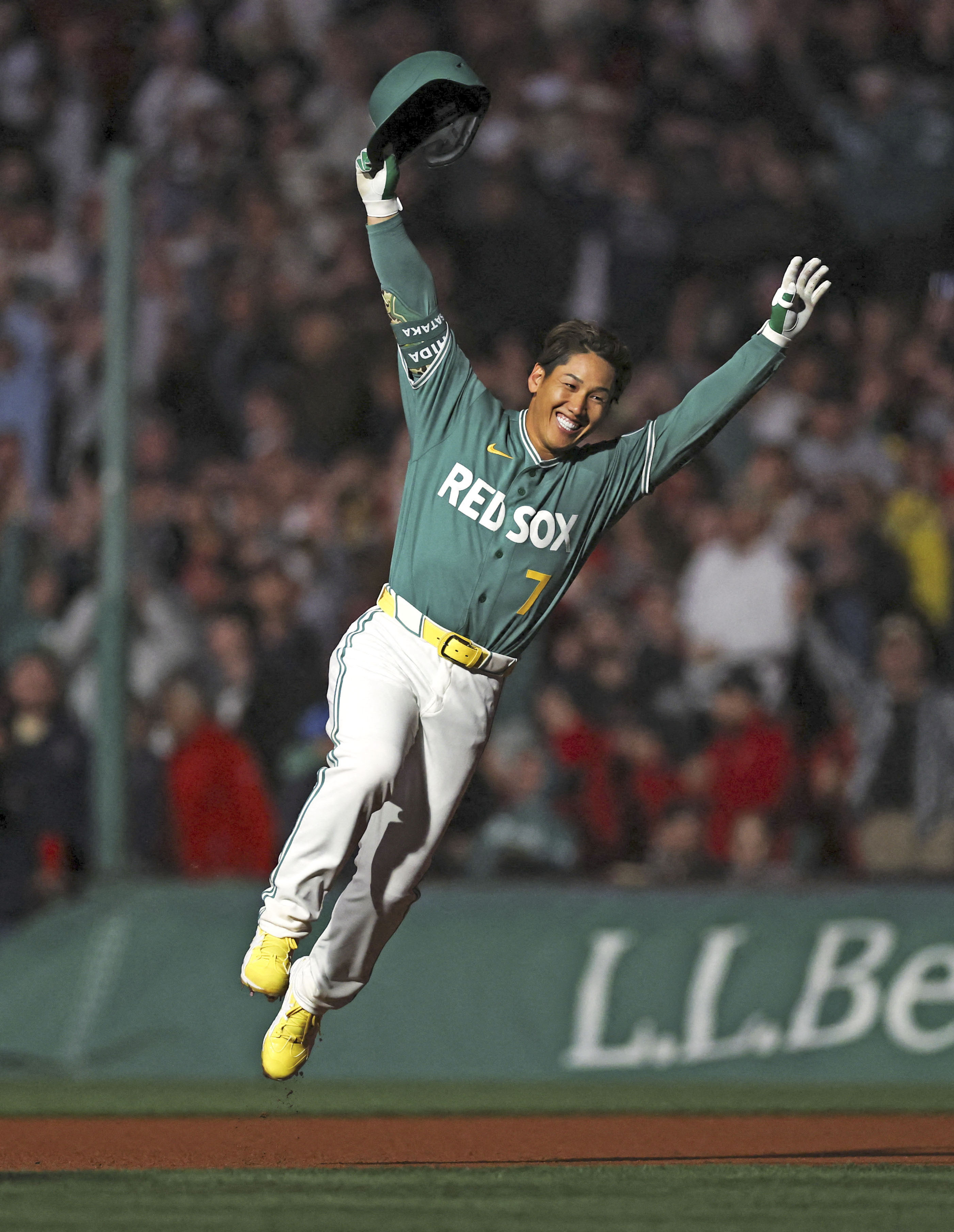 レッドソックスの吉田正尚が代打でサヨナラ打 ボストンでのタイガース