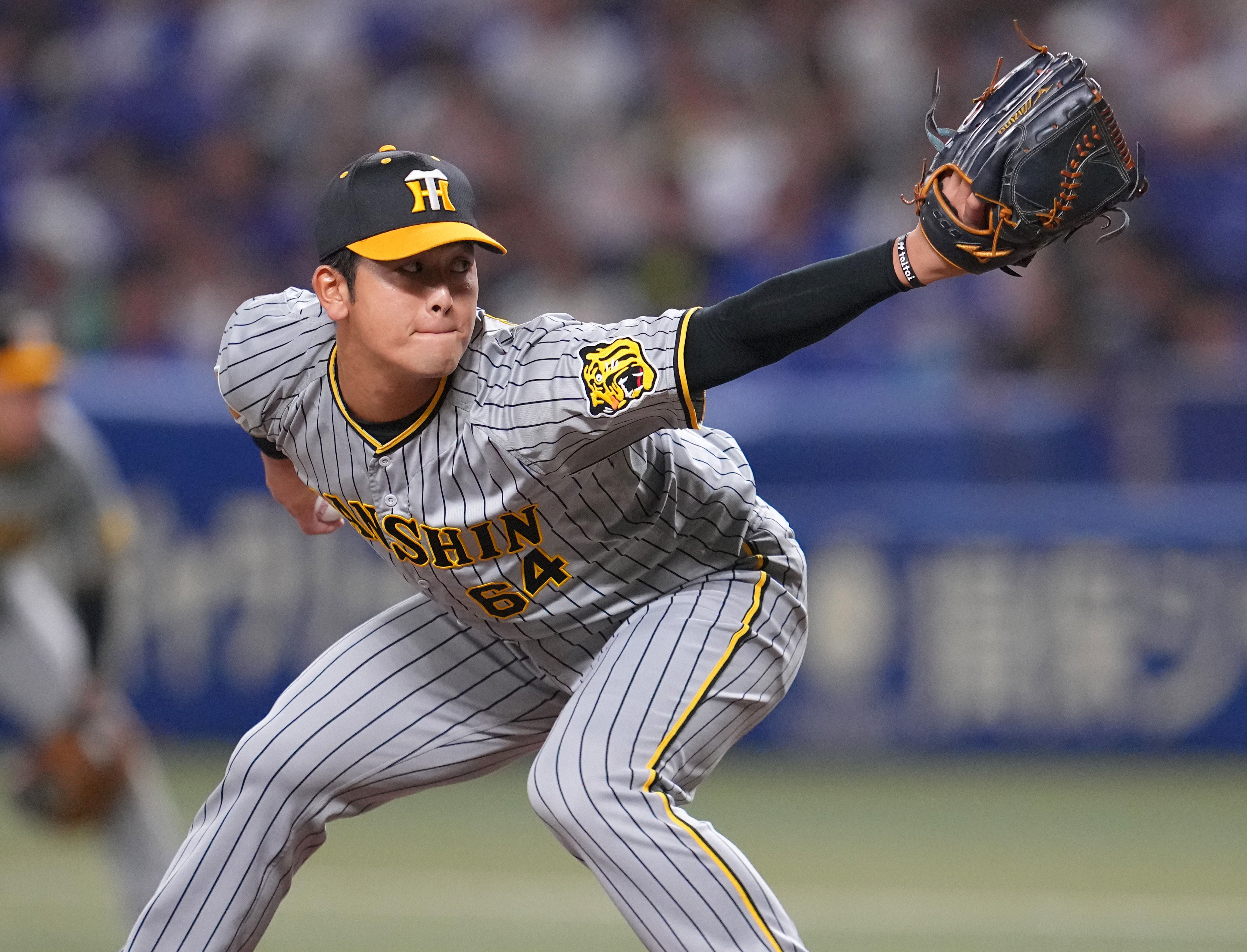 【阪神タイガース】岡留英貴 選手応援フェイスタオル 阪神タイガース 岡留英貴 選手応援 フェイスタオル 甲子園