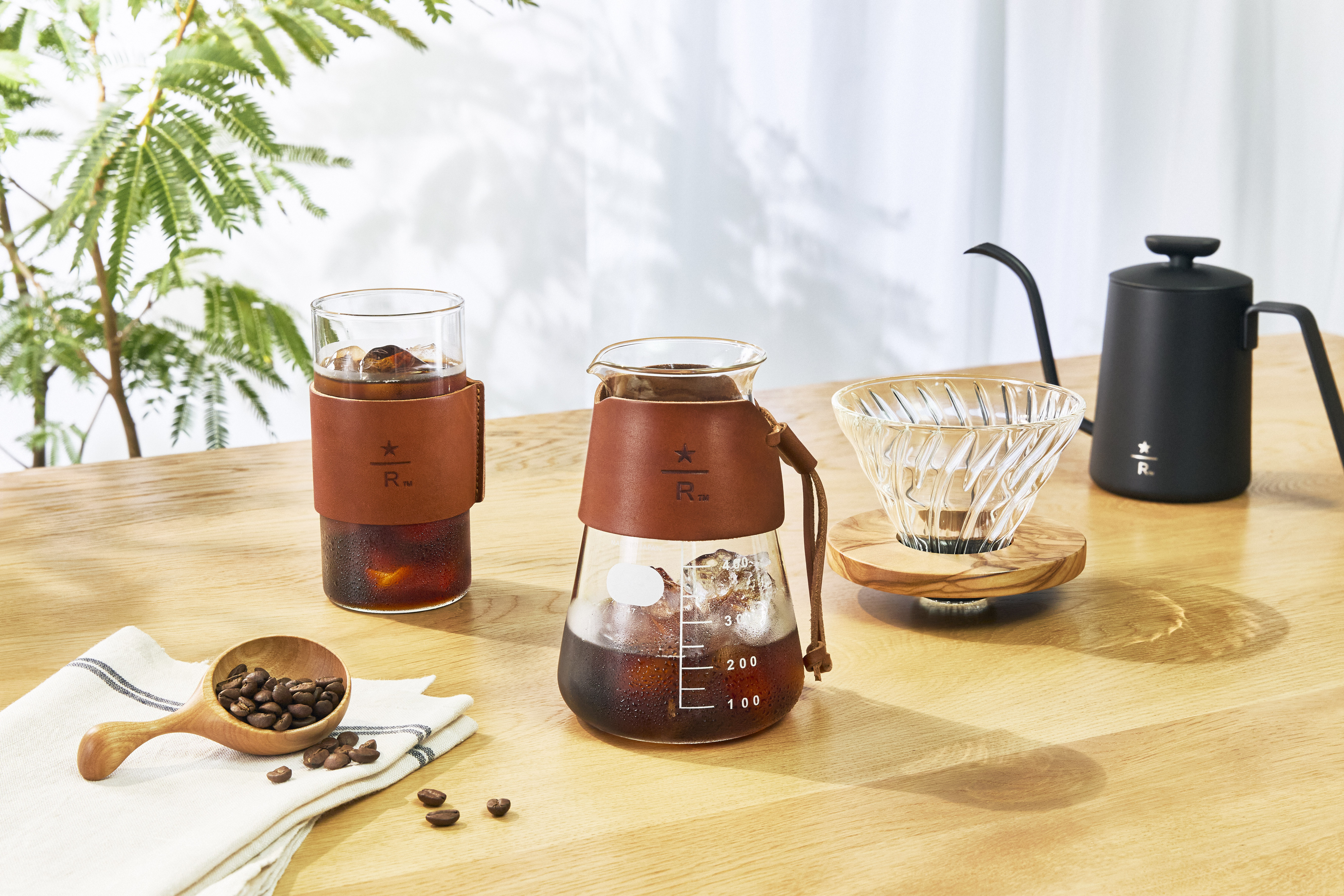 スタバ、夏のアイスコーヒーを楽しむグッズ5月9日から発売