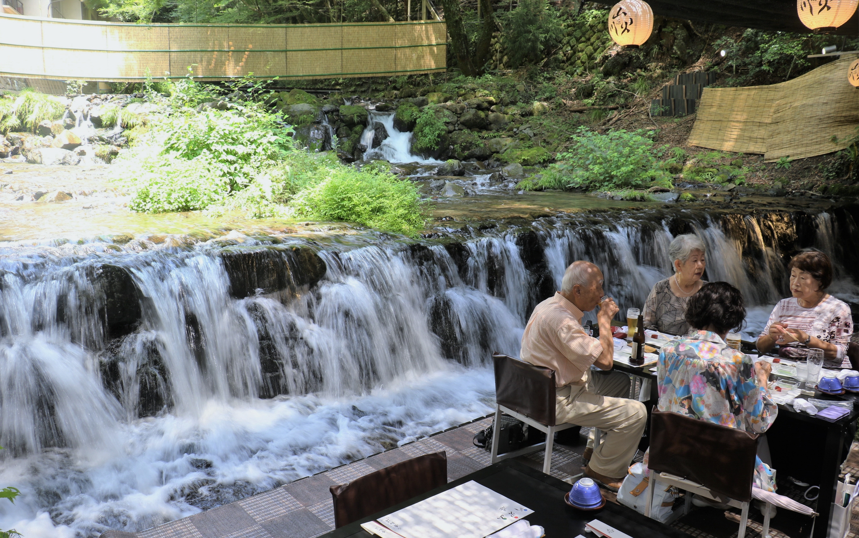 京都 貴船 の 川床