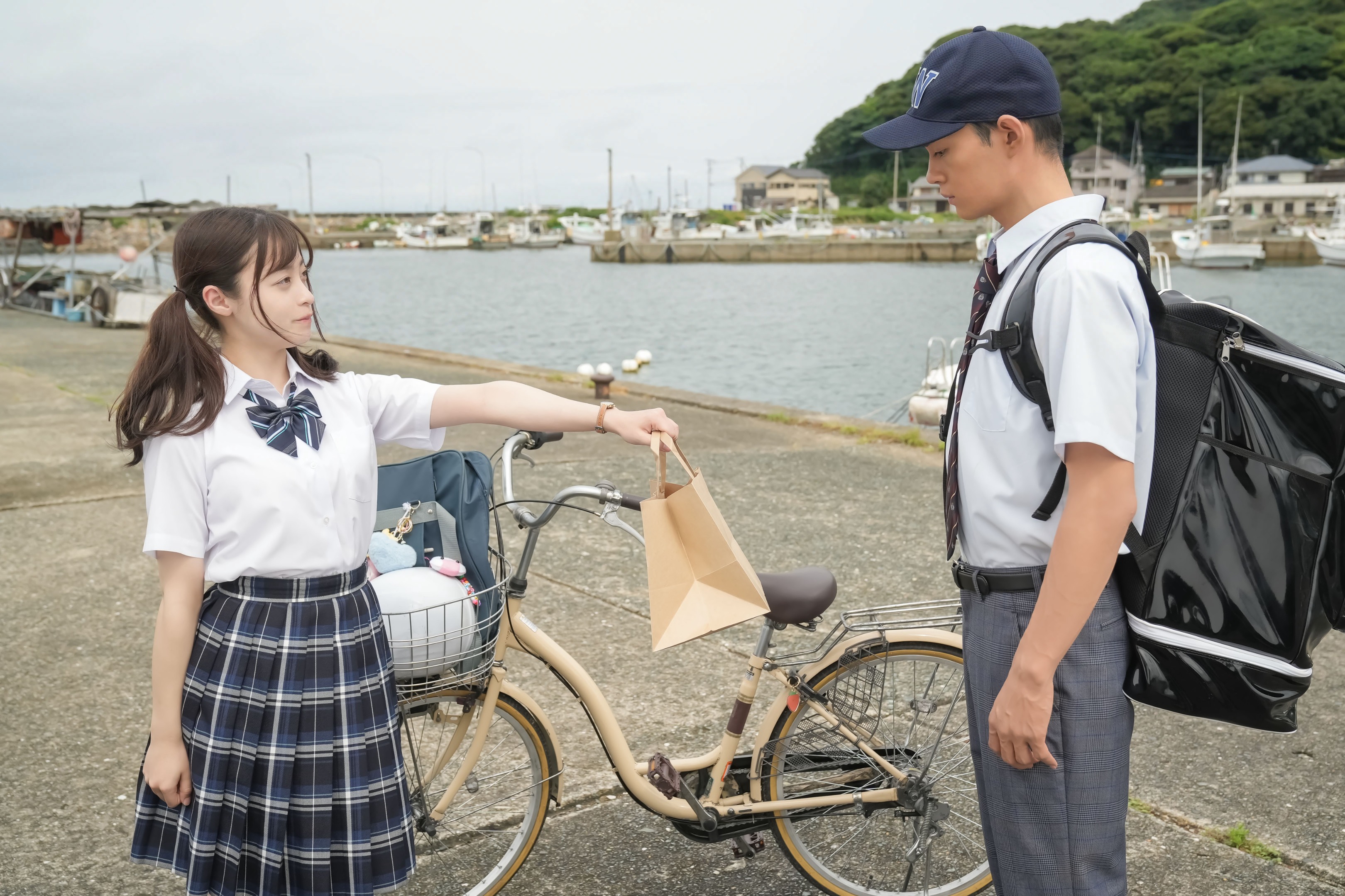 スカート 自転車 セール 助けて