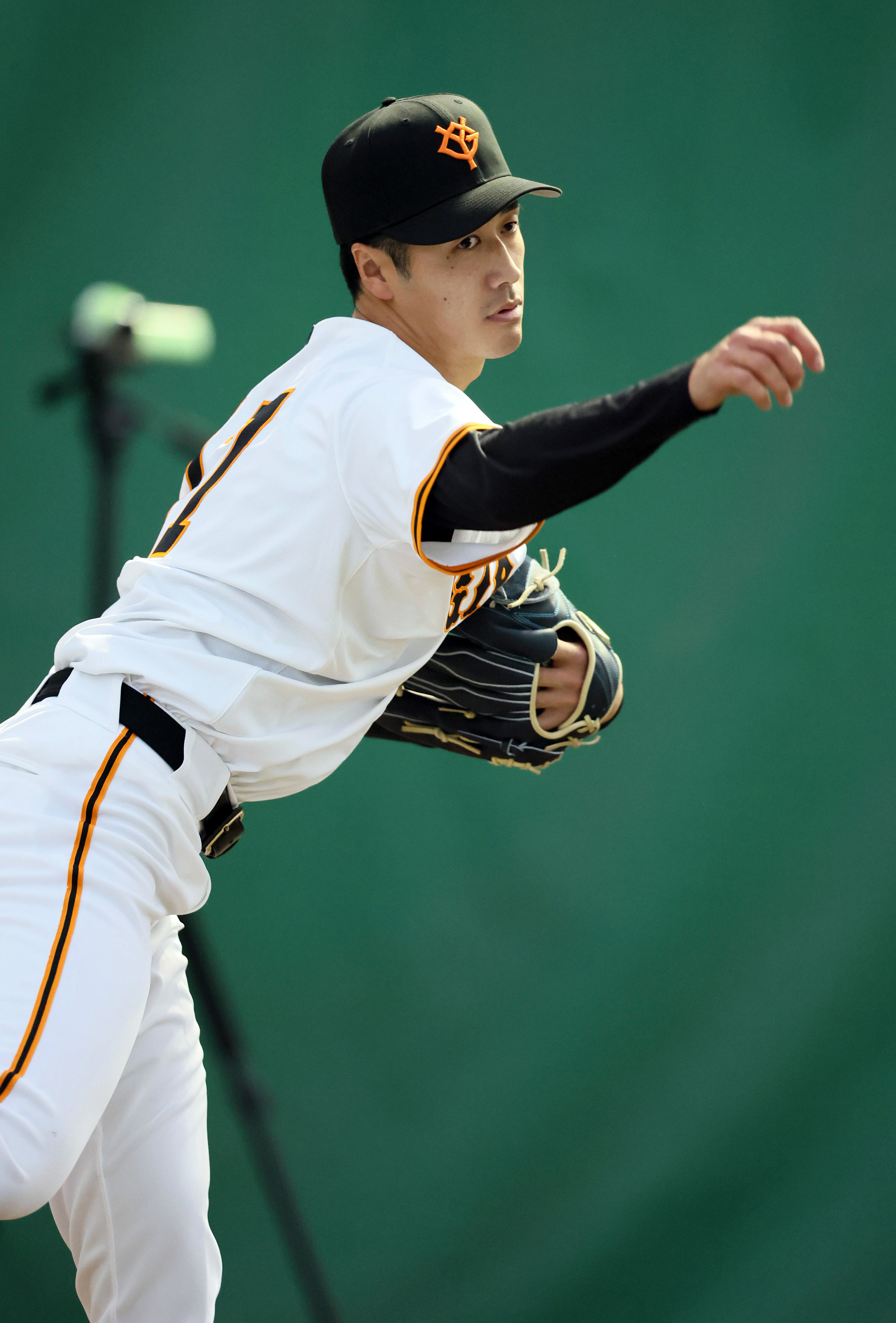 巨人D1位・西舘勇陽、初ユニホームでの投球「気が引き締まる」 連投