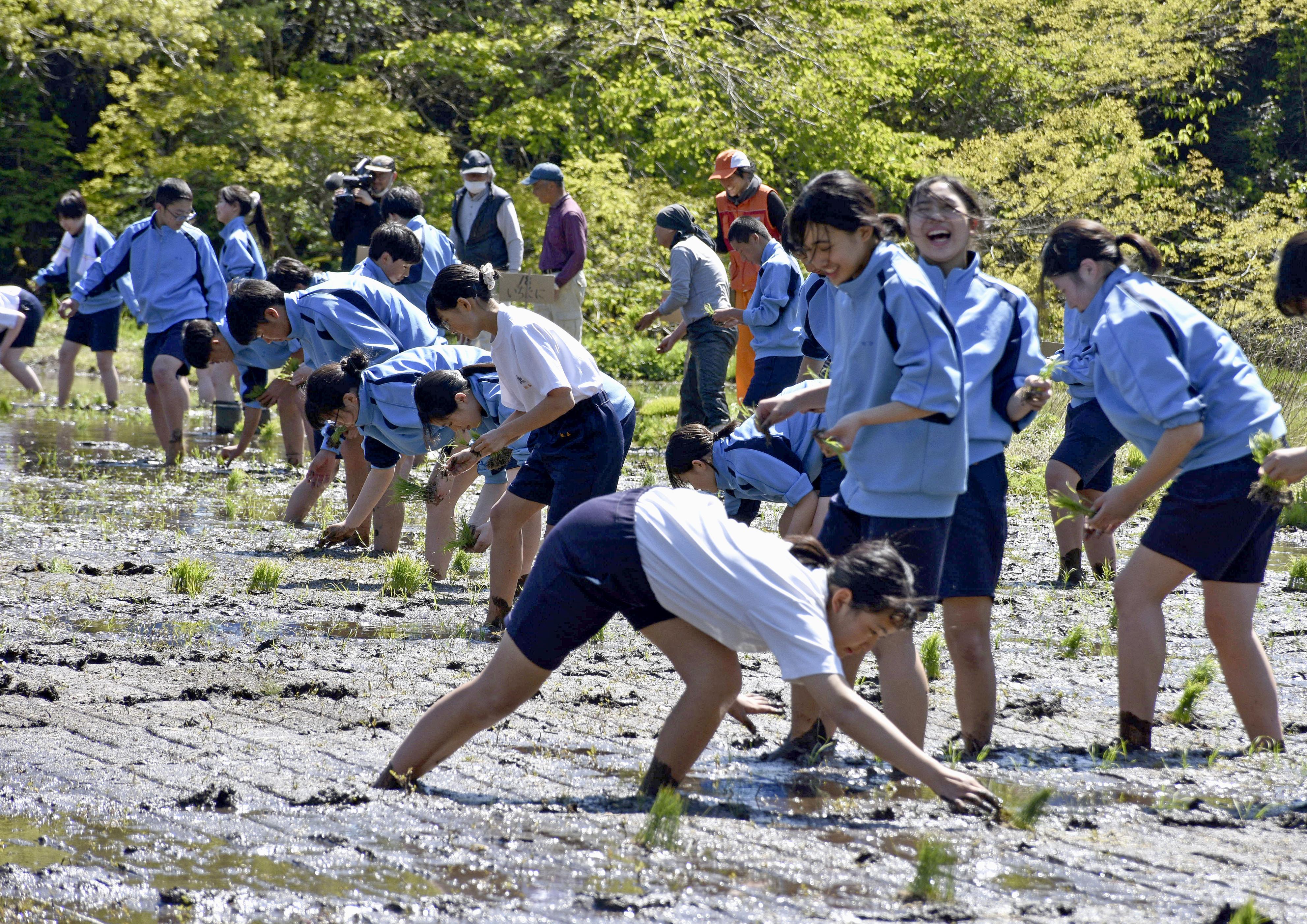 中学3年生100人が能登へ修学旅行 地震後初めての受け入れ「防災考える