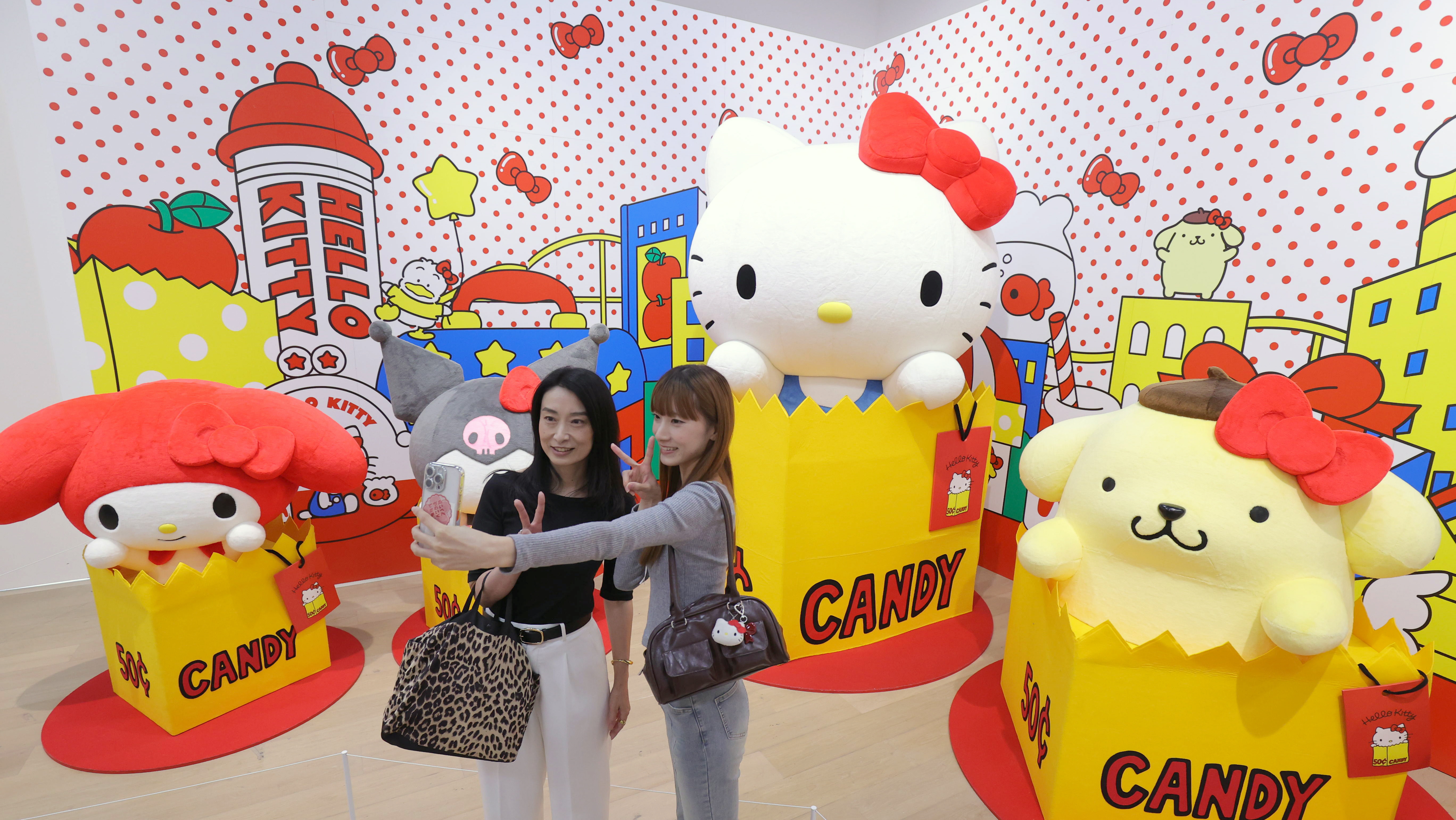 誕生50年を記念し「ハローキティ」展、25日開幕 京都市京セラ美術館