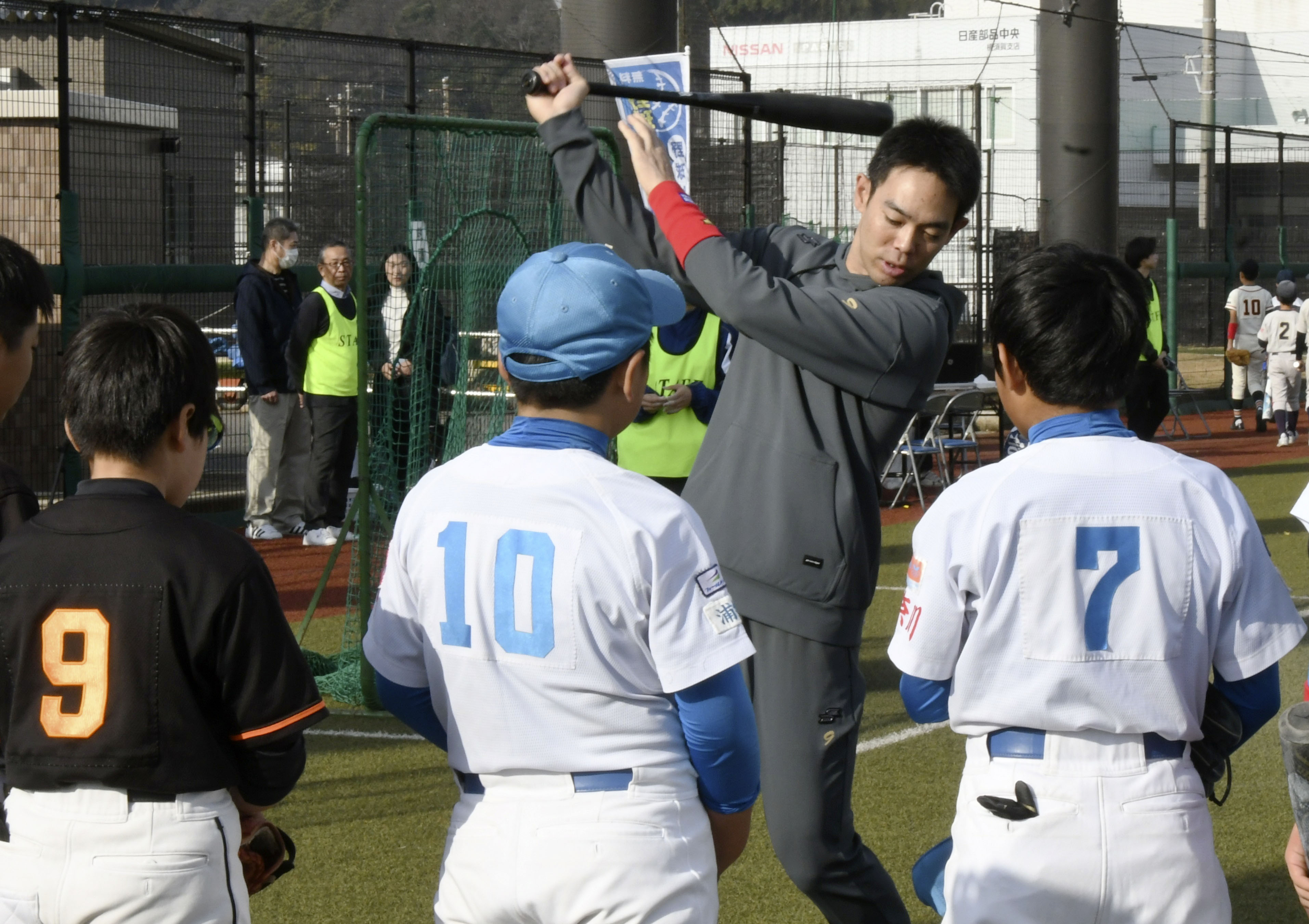 広島・秋山翔吾、地元で野球教室　右膝手術後初の打撃披露
