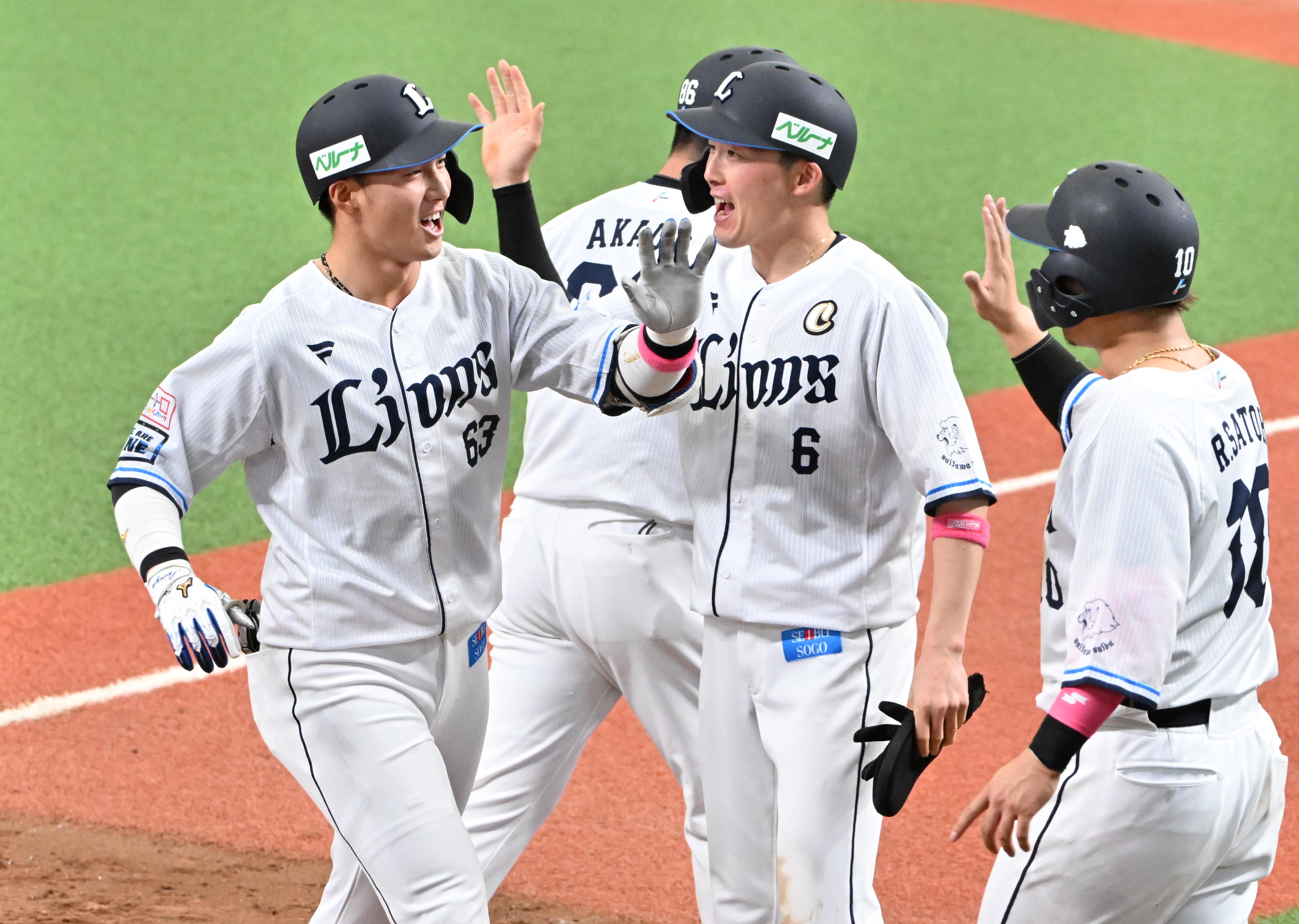 横浜ベイスターズ 田村 63 西武・長谷川「緊急出場」で3ラン2安打の