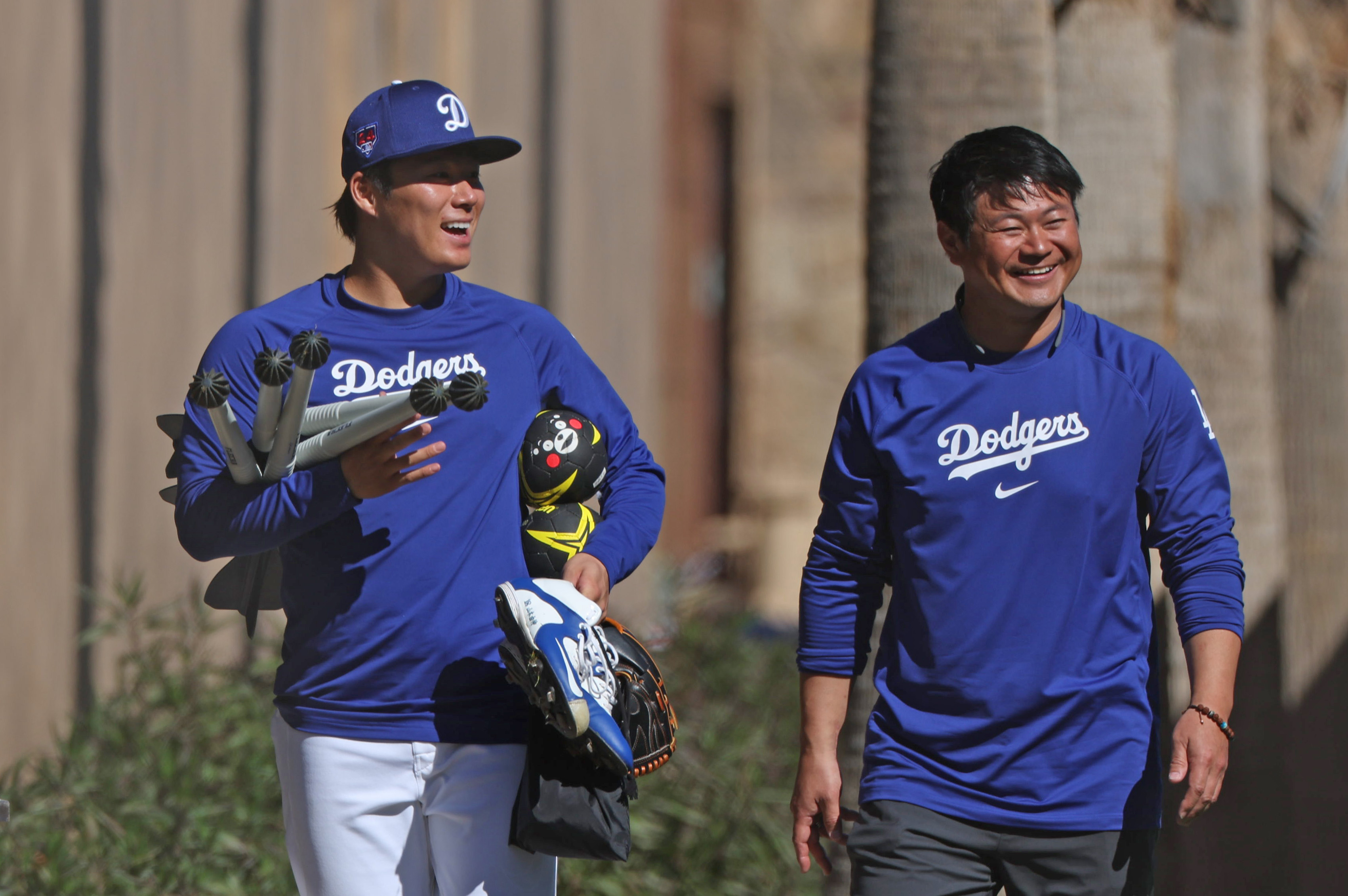 MLB】ドジャース・山本由伸は遠投などで調整 次回先発は中6日で