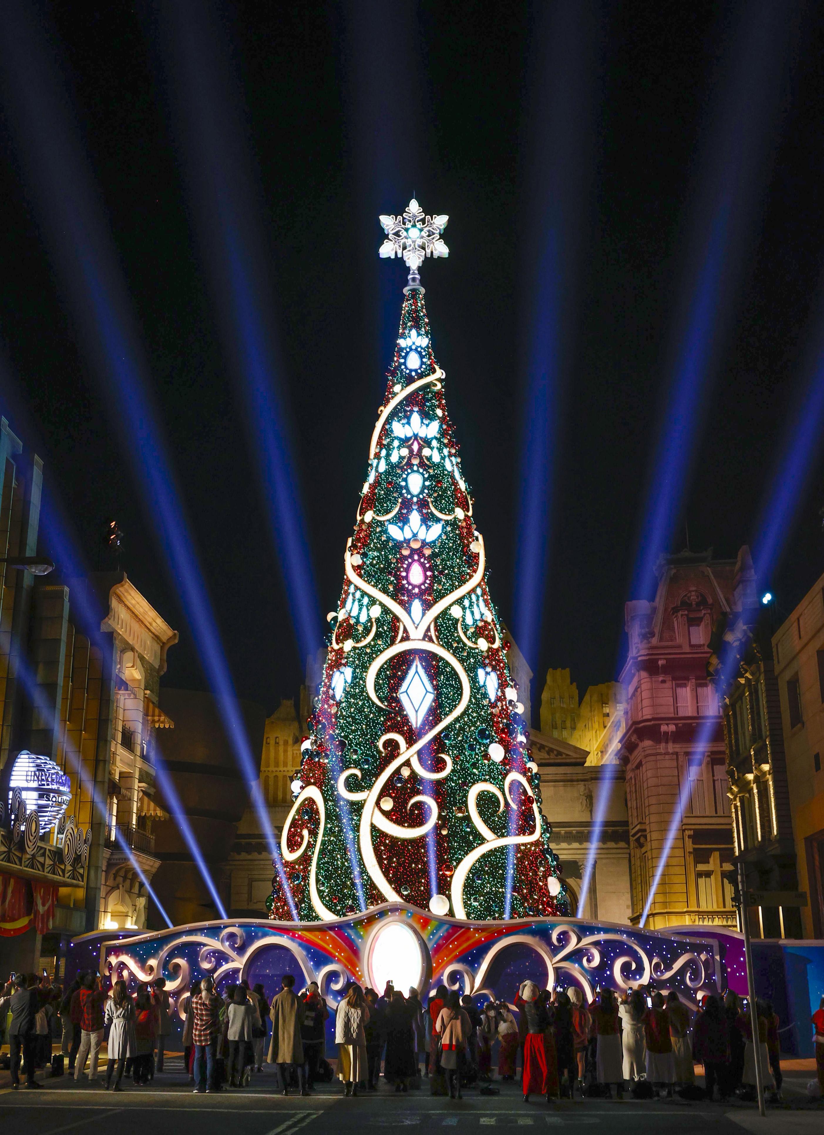 USJに巨大ツリー復活 3年ぶり、2023年1月9日まで - サンスポ