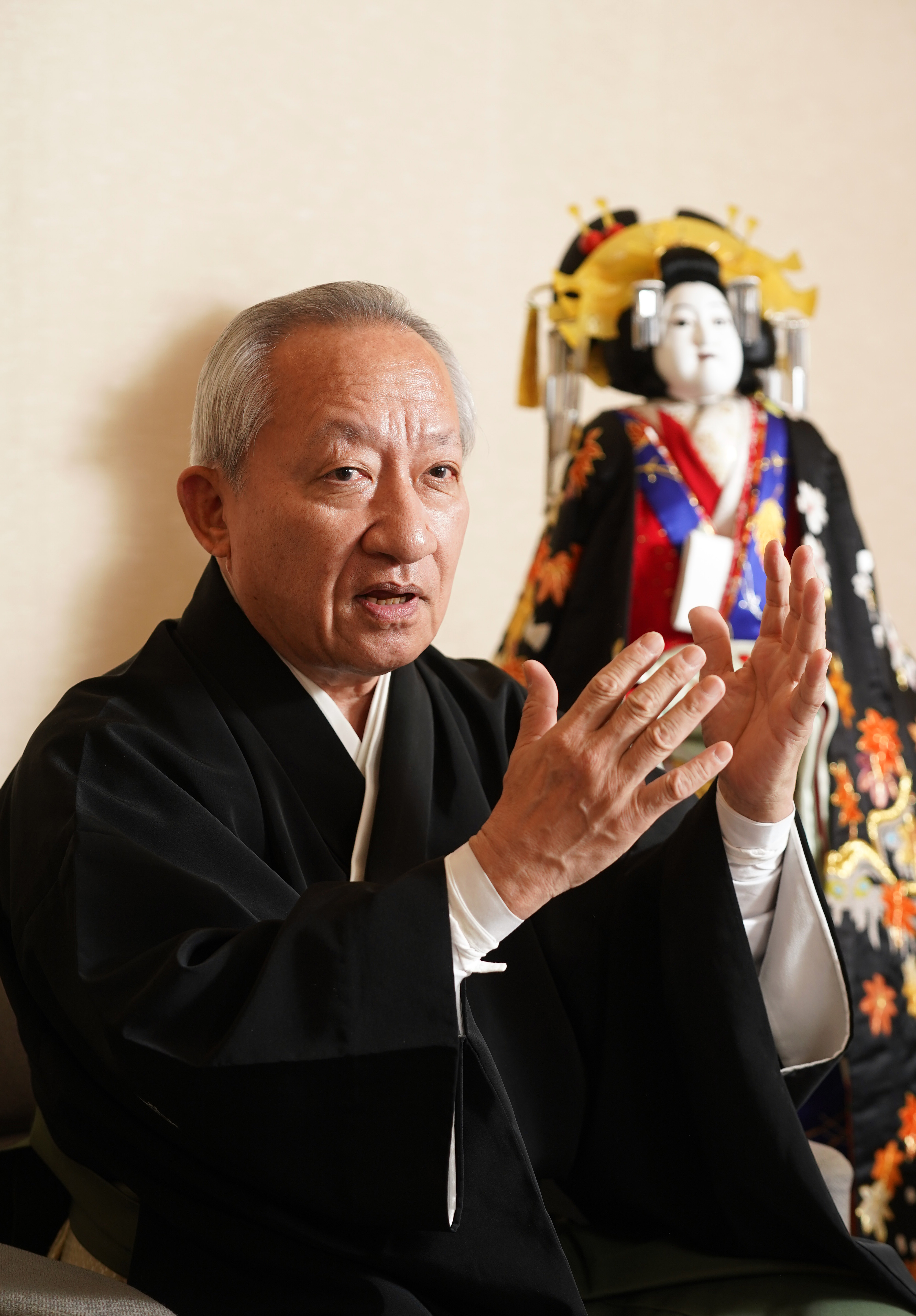 鍛えられた「人間国宝の息子」実力主義を次代に / 文楽人形遣い・桐竹