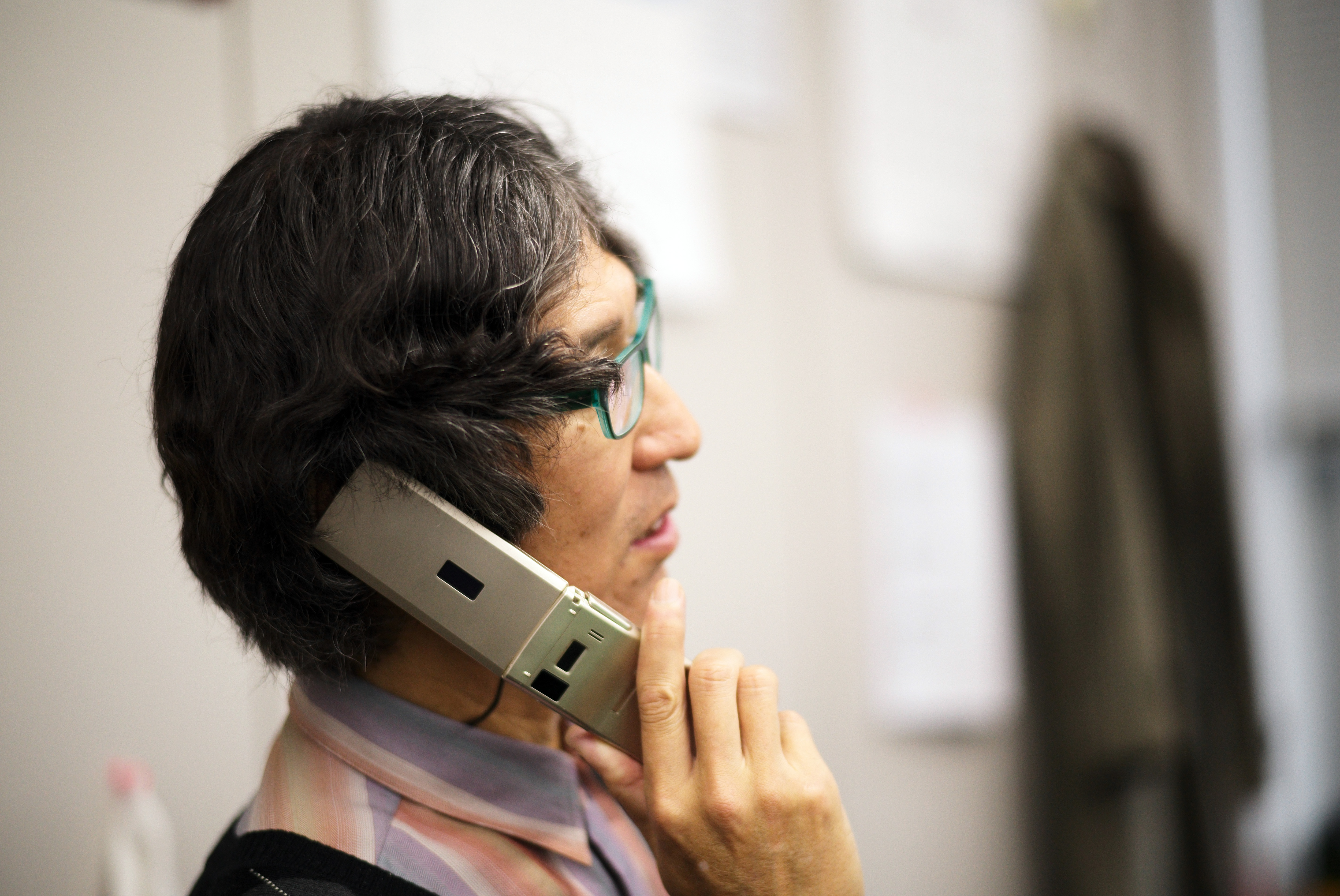 3G通信、3月末で終了「スマホなくても生きていける」が口癖のガラケー