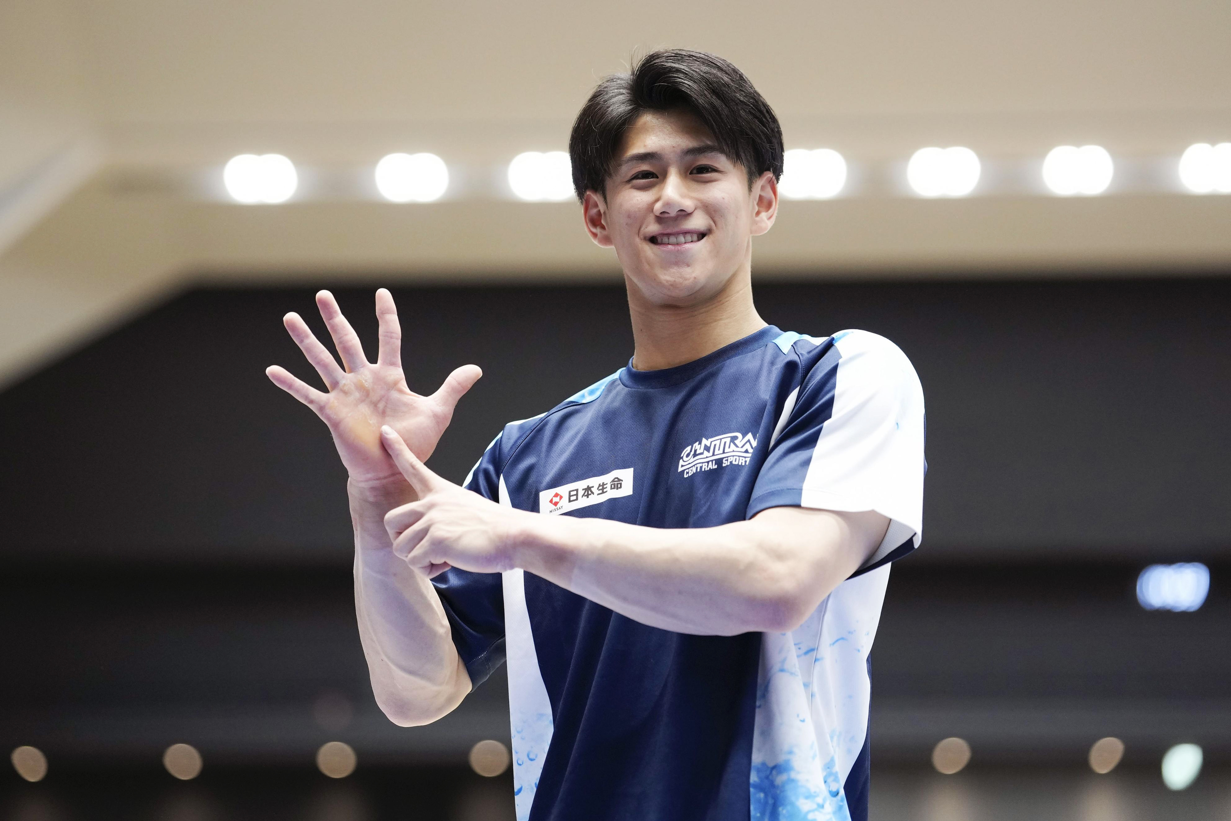 毎回、喜びがどんどん上になっていく」橋本大輝、逆転で6連覇達成 体操