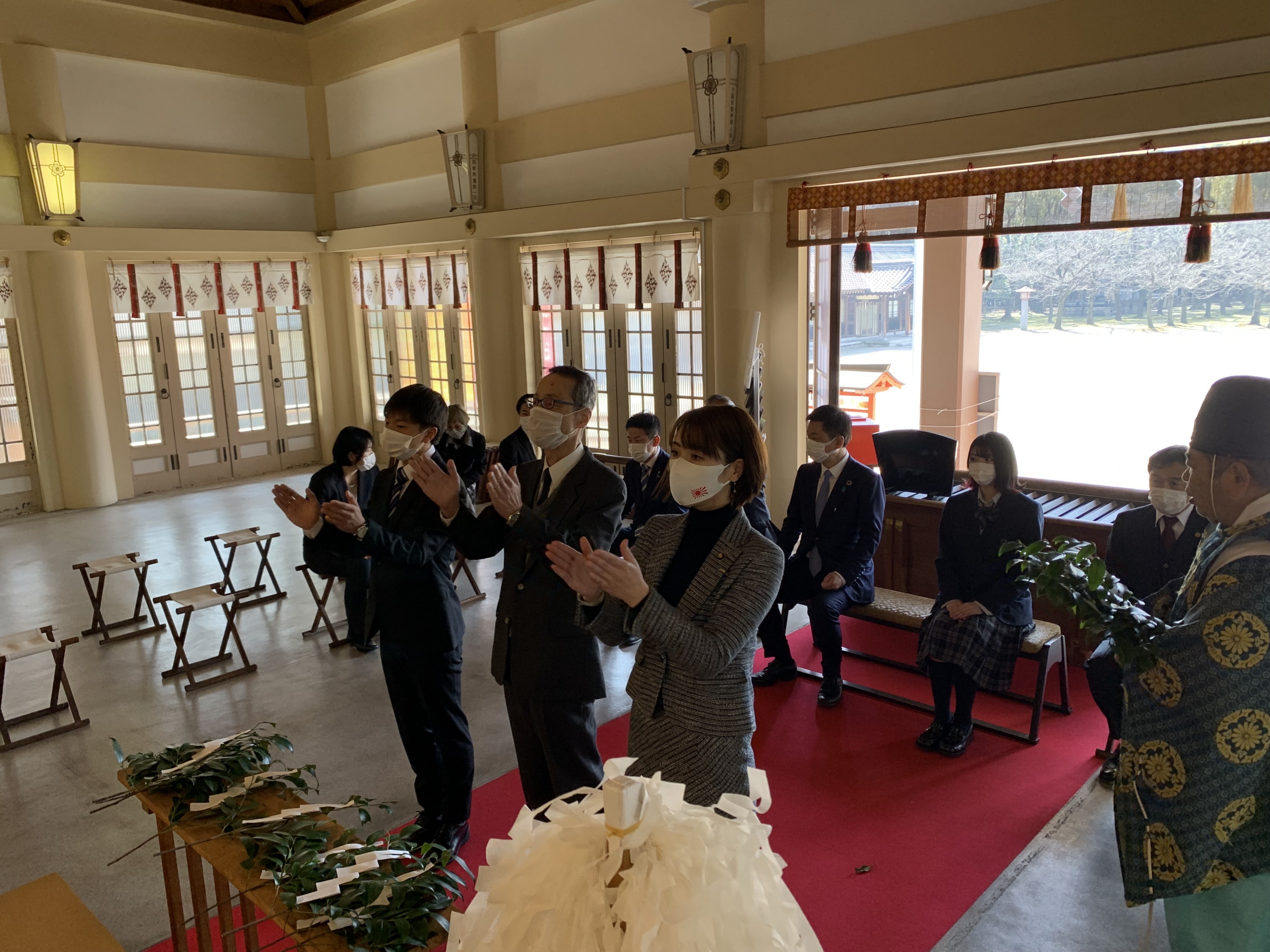 18歳歌手が「歩兵の本領」奉納 大阪護国神社で陸軍記念日祭 - 産経
