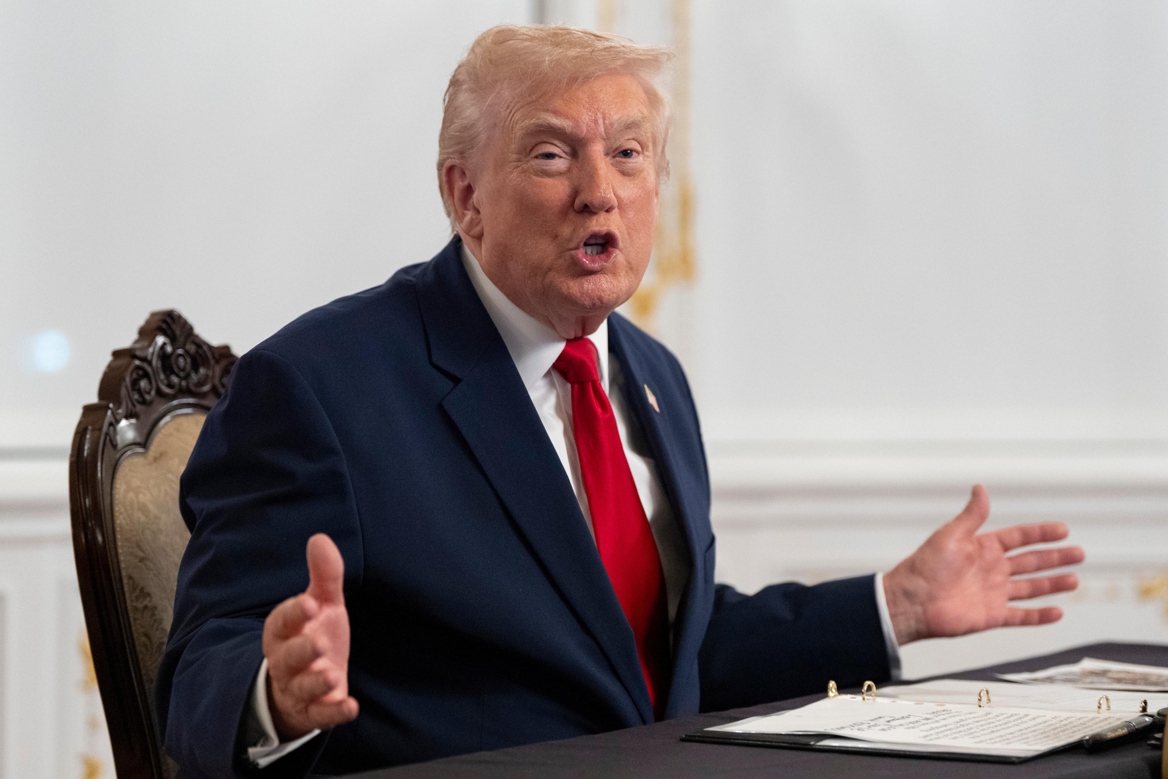 トランプ氏、ベネズエラ上空を全面閉鎖 投稿で航空各社、パイロットや