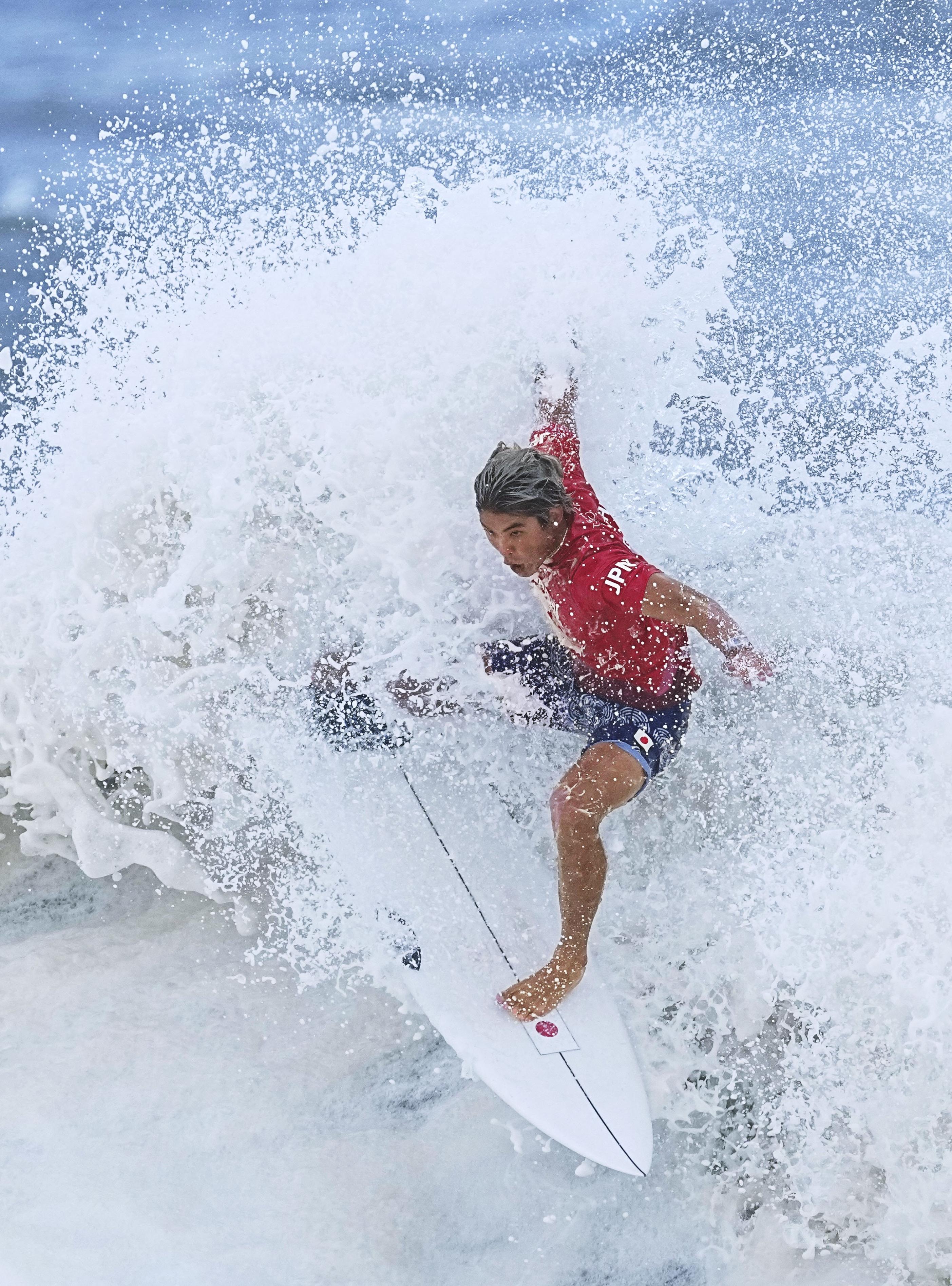 五十嵐カノア 銀メダル 決勝で大技試みるも及ばず サーフィン サンスポ