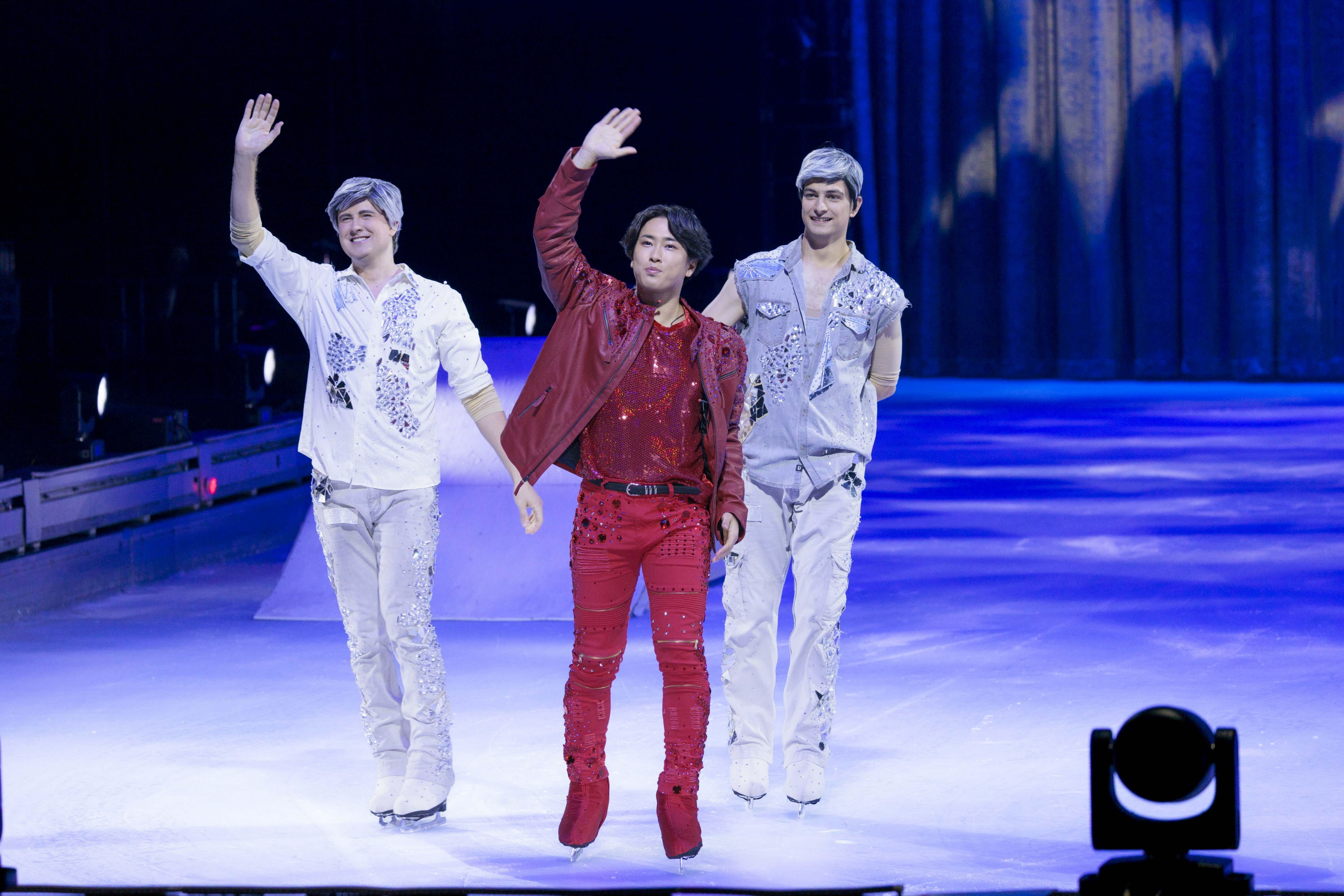 Snow Man・宮舘涼太が「ディズニー・オン・アイス」降臨 真っ赤な王子