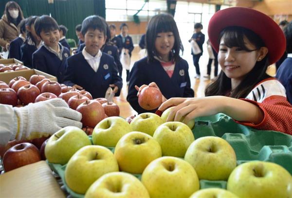 青森産リンゴおいしさｐｒ 姫路の小学校を ミス が訪問 兵庫 産経ニュース