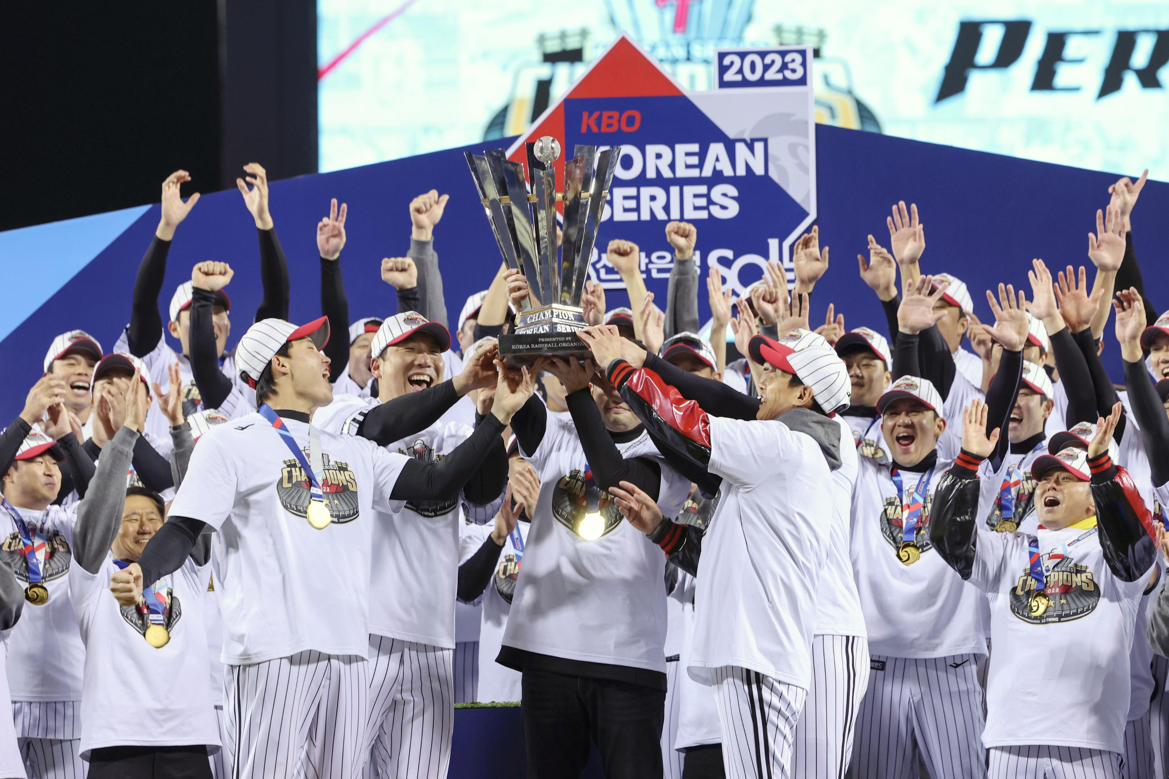 韓国野球でも「アレ」達成 ＬＧツインズが２９年ぶり総合優勝 - サンスポ