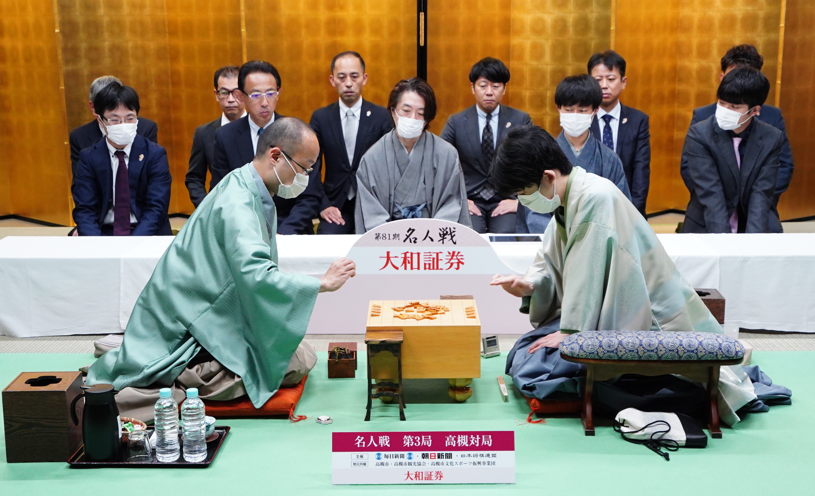 藤井聡太六冠、名人戦初黒星 渡辺名人に８７手で…２勝１敗／将棋