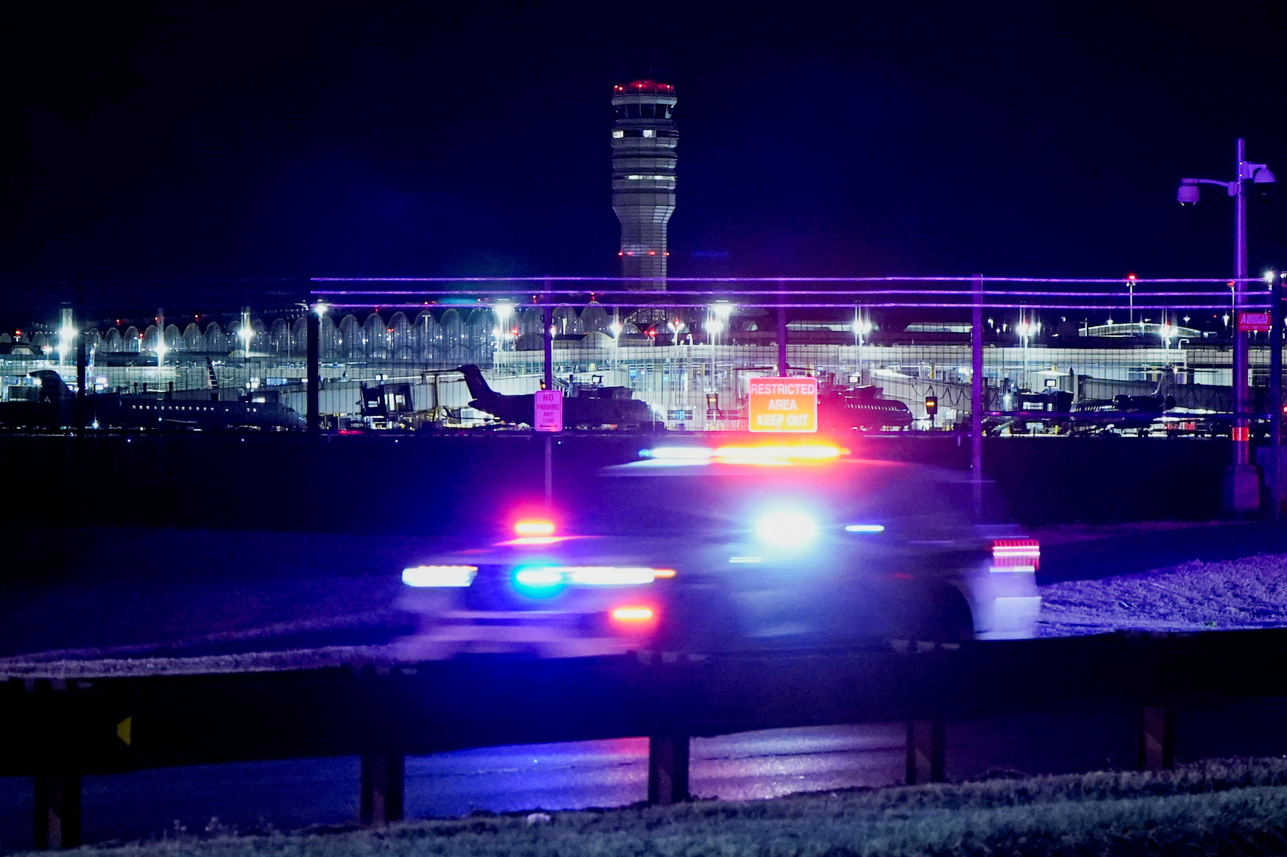 航空会社　トランプ ラガーディア空港でエグゼクティブジェット機がドナルド