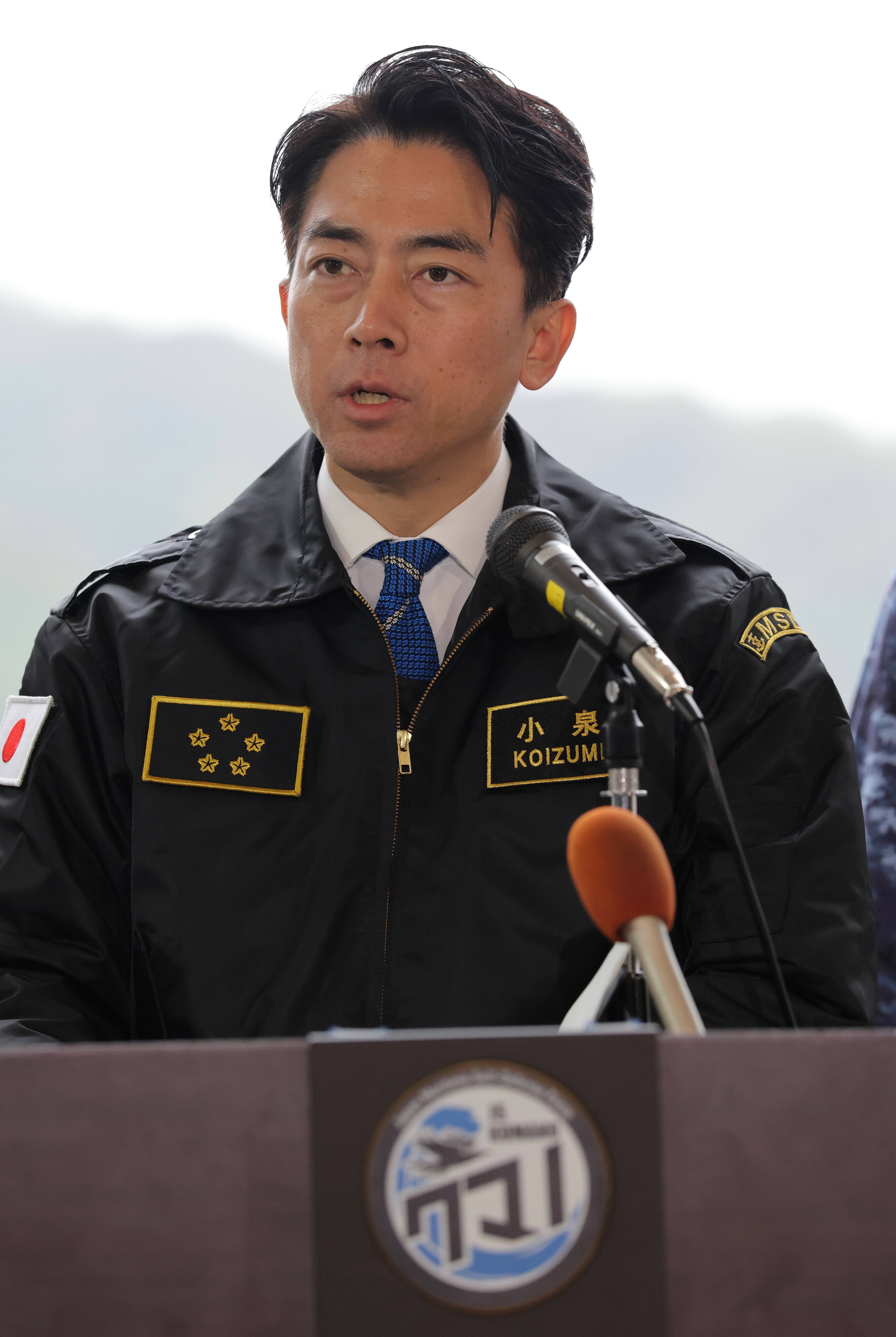 小泉防衛相、米国防長官との会談に意欲「自前の防衛力強化の意志伝える