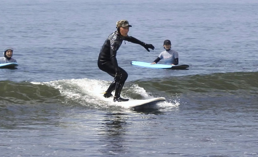 89歳サーファー、波に乗る 世界最高齢、ギネス認定 - 産経ニュース