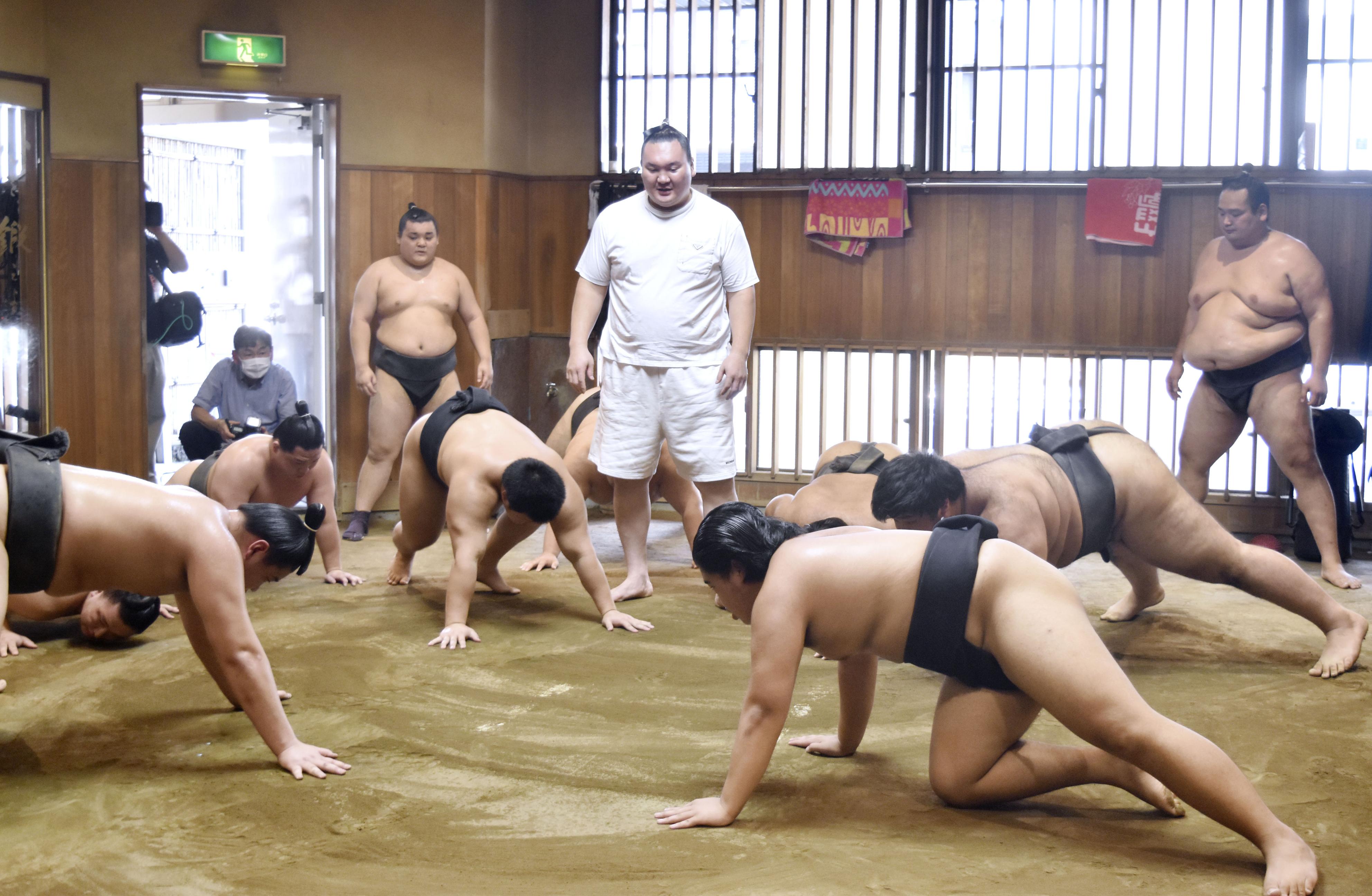 白鵬 大喜鵬 宮城野部屋 大相撲 反物 醜く