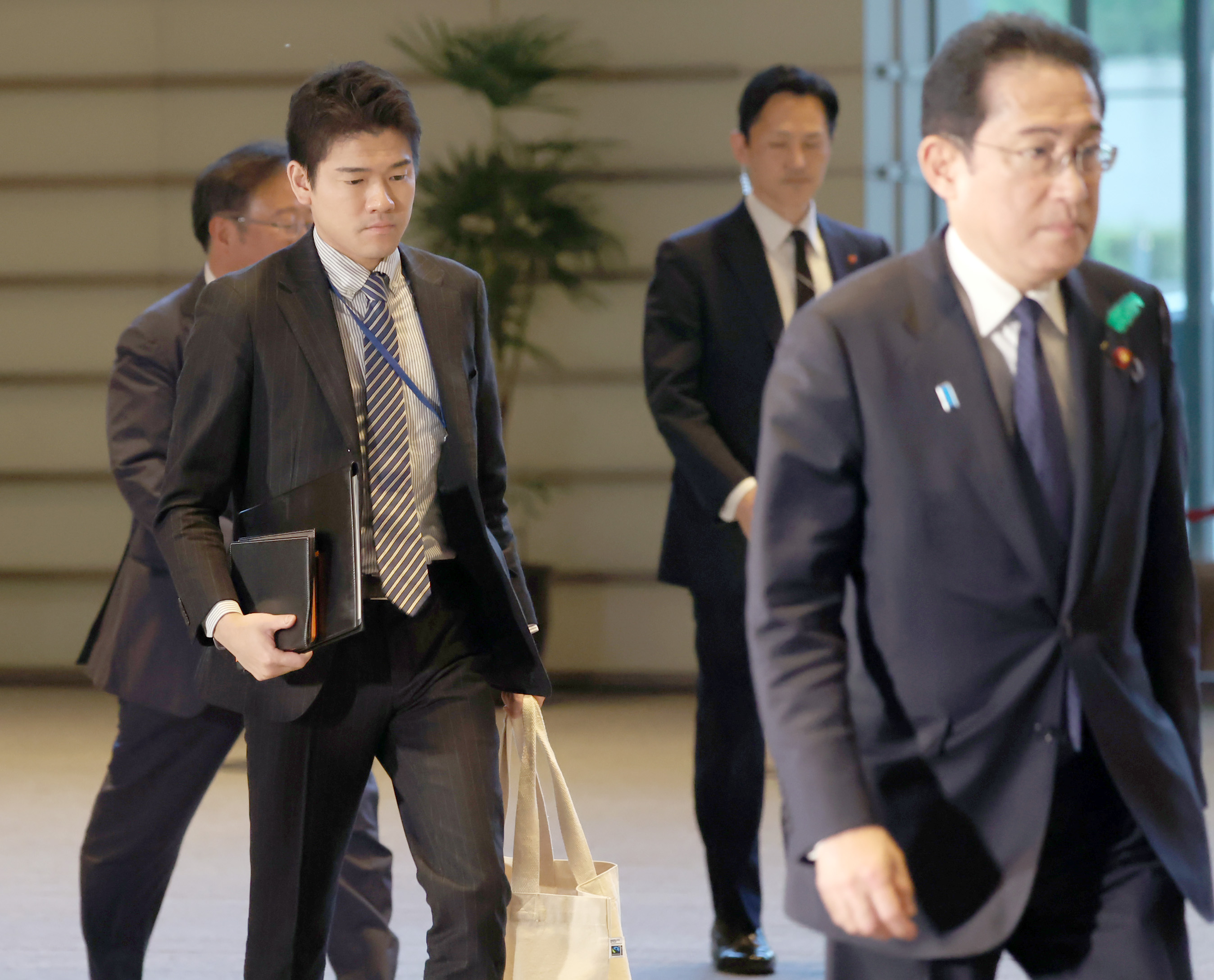 岸田 文雄 息子