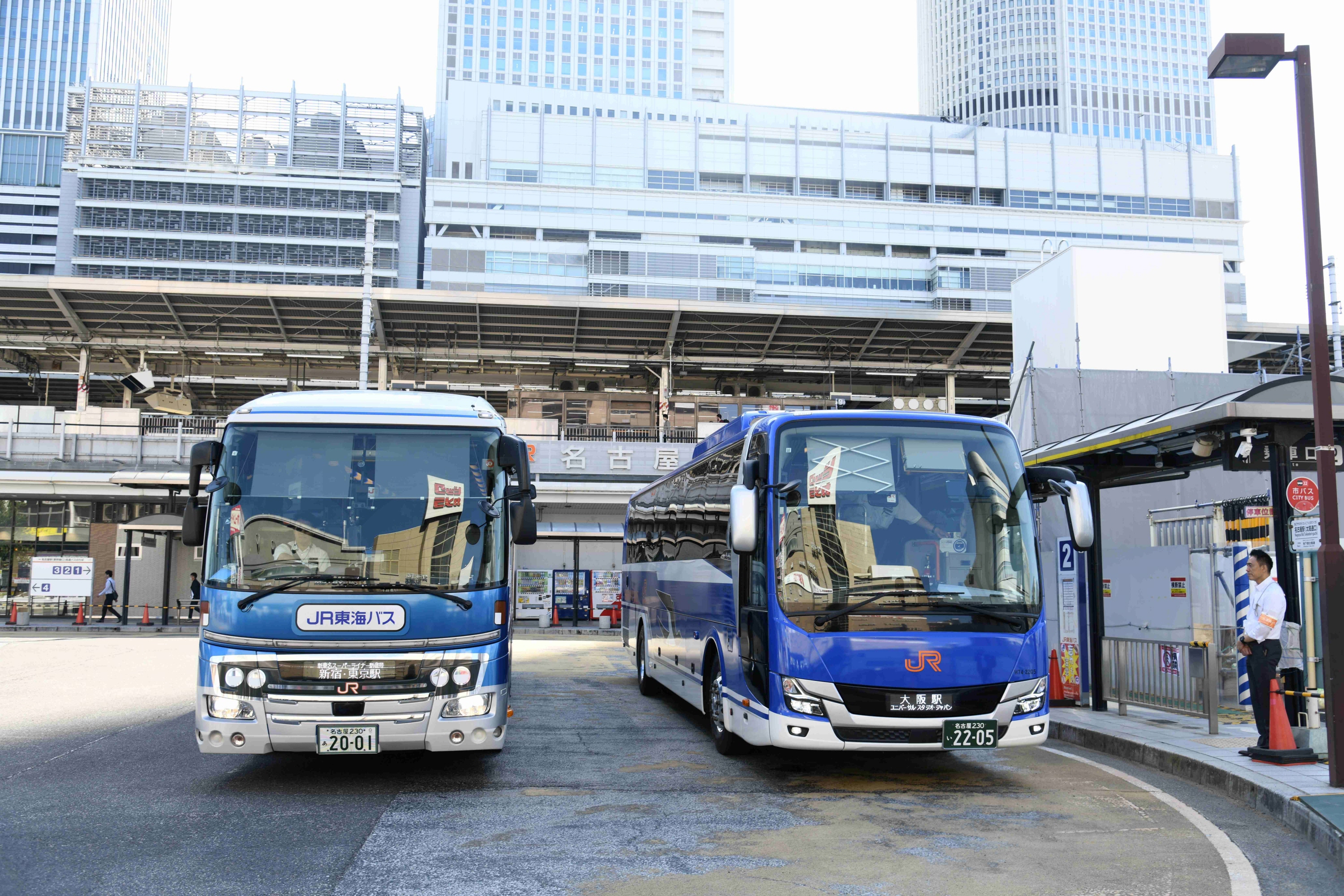 いつものバスとひと味違う 反転塗装の「リバース」が人気 JR東海バス