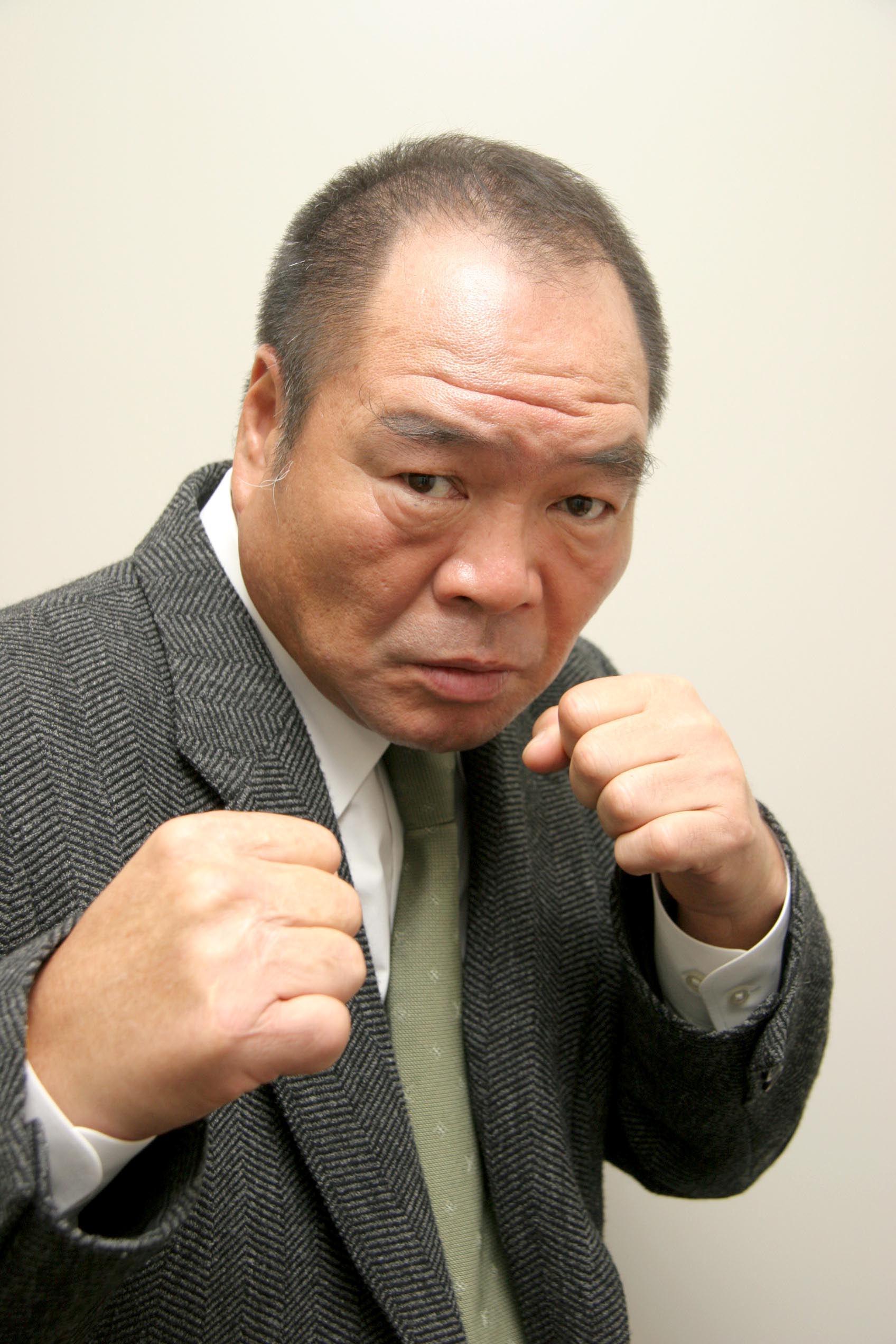 ガッツ石松さん死去 ゆかりの著名人が追悼 具志堅用高氏「いつも朗らか