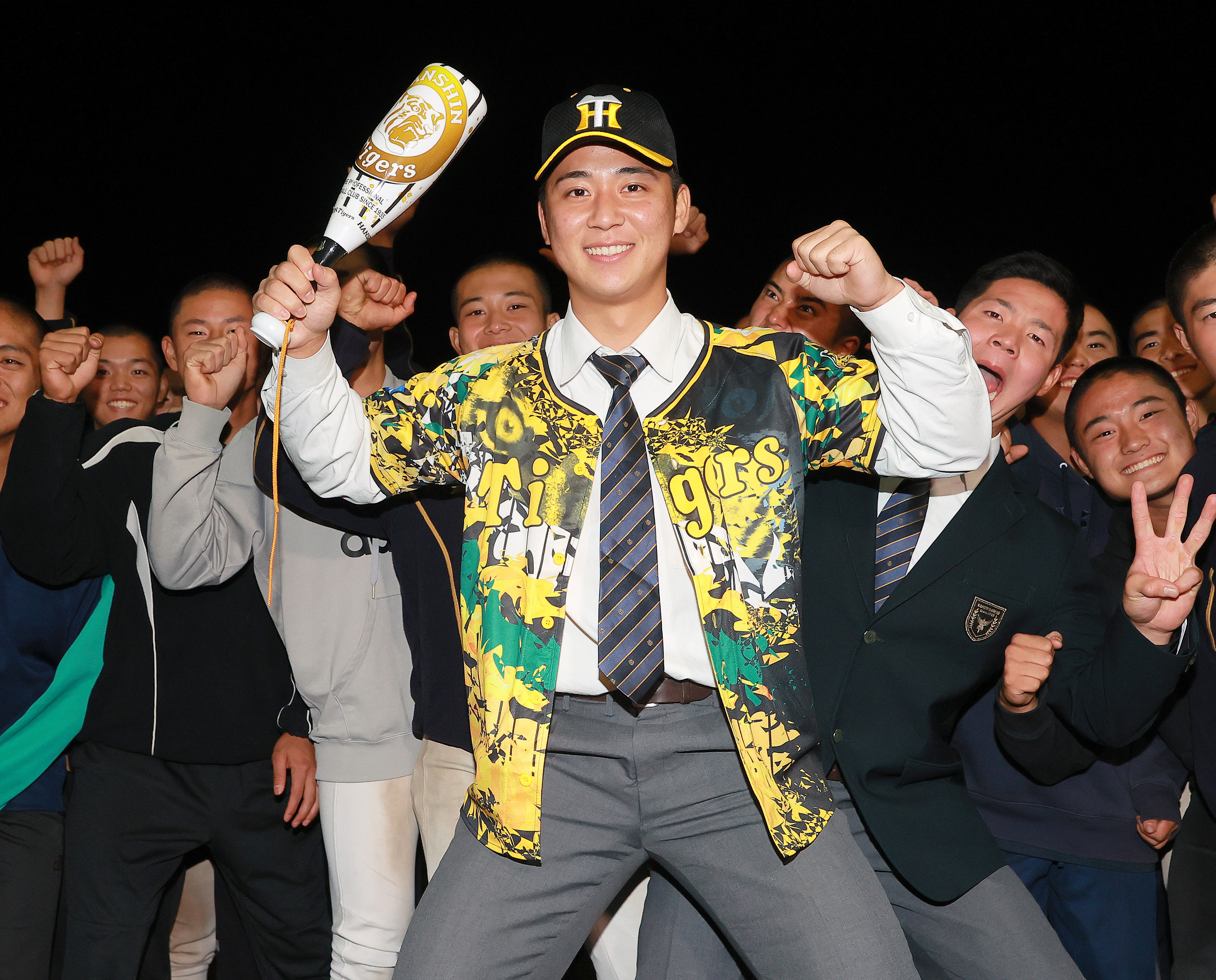 虎のソナタ 1位も外れ1位もスタートみんな一緒 ドラフト司会 関野さんの心こもるアナウンス 1 2ページ サンスポ 虎のソナタ 1位も外れ1位もスタートみんな一緒 ドラフト司会 関野さんの心こもるアナウンス 1 2ページ サンスポ