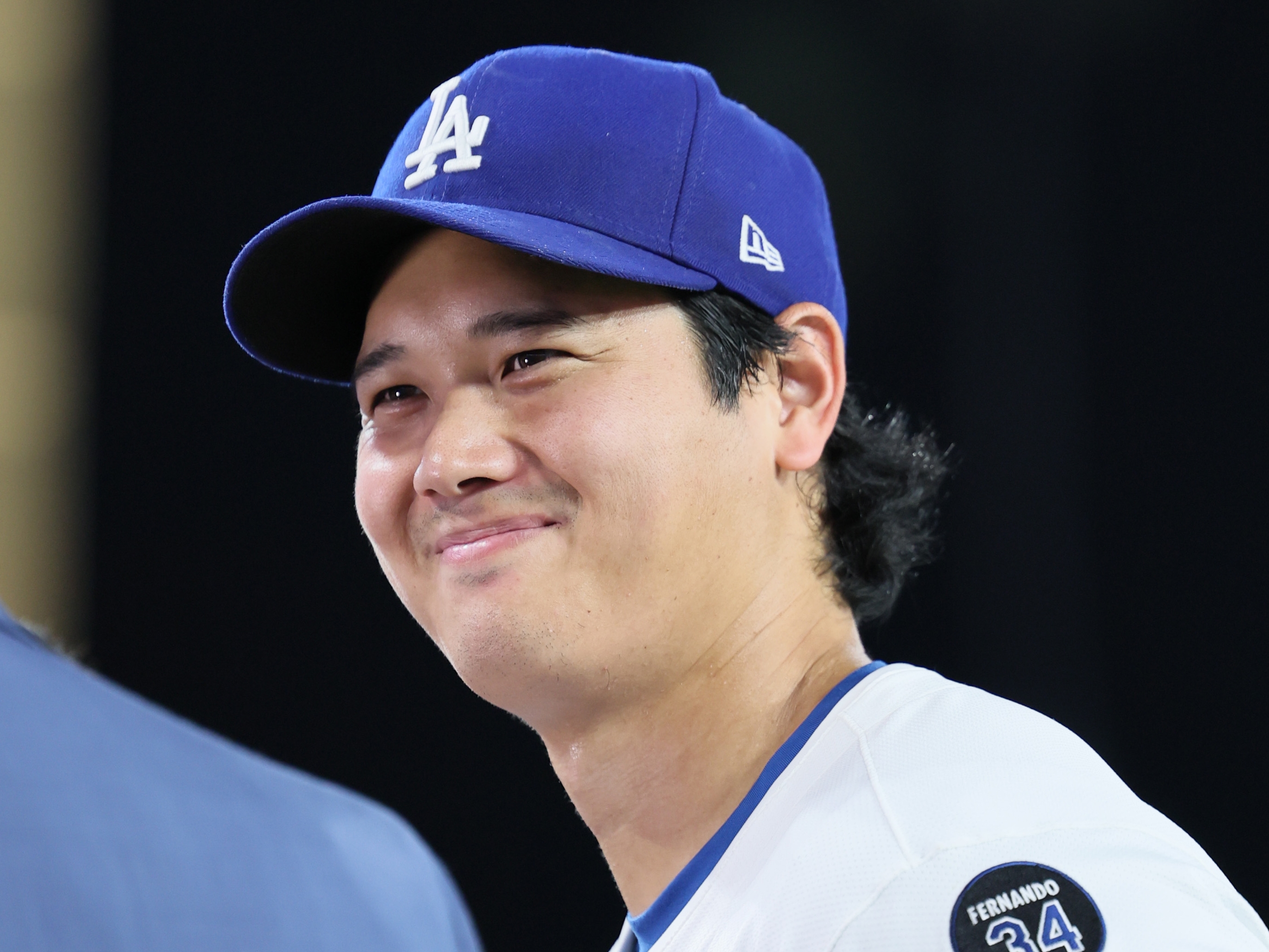MLBジャパン、大谷翔平と第2子出産間近の妻・真美子さんツーショット公開 - サンスポ