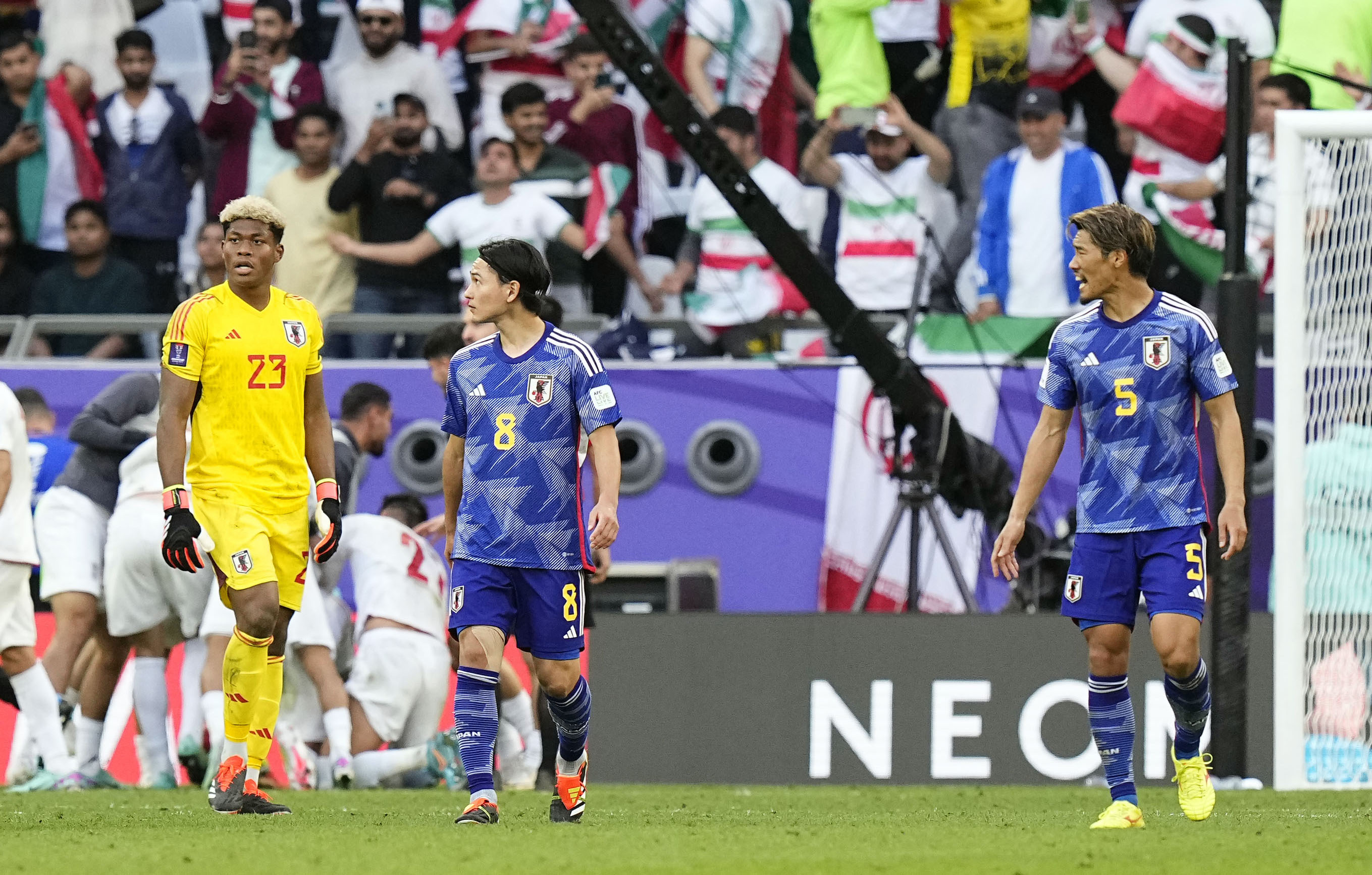 サッカーコラム】日の丸を背負う以上はミスは許されない 「失敗は成功