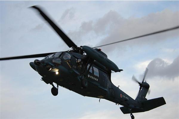 防衛最前線 ８６ 有事を想定しお色直しをしたｕｈ６０ｊ救難ヘリ 白と黄色の塗装では目立ちすぎる 1 2ページ 産経ニュース