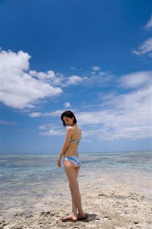 石橋杏奈 最新写真集で水着８変化披露 サンスポ