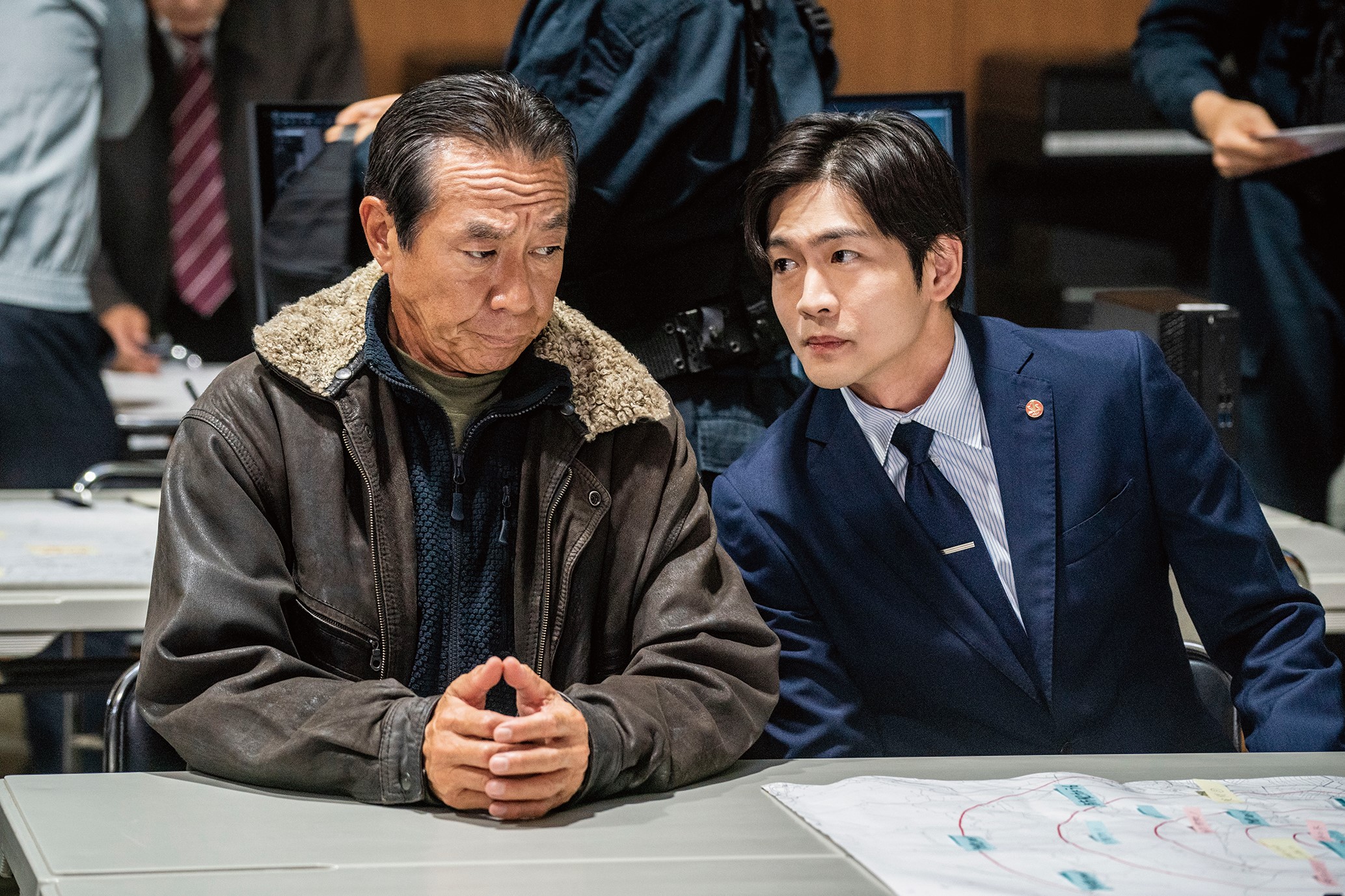 室井慎次 年収