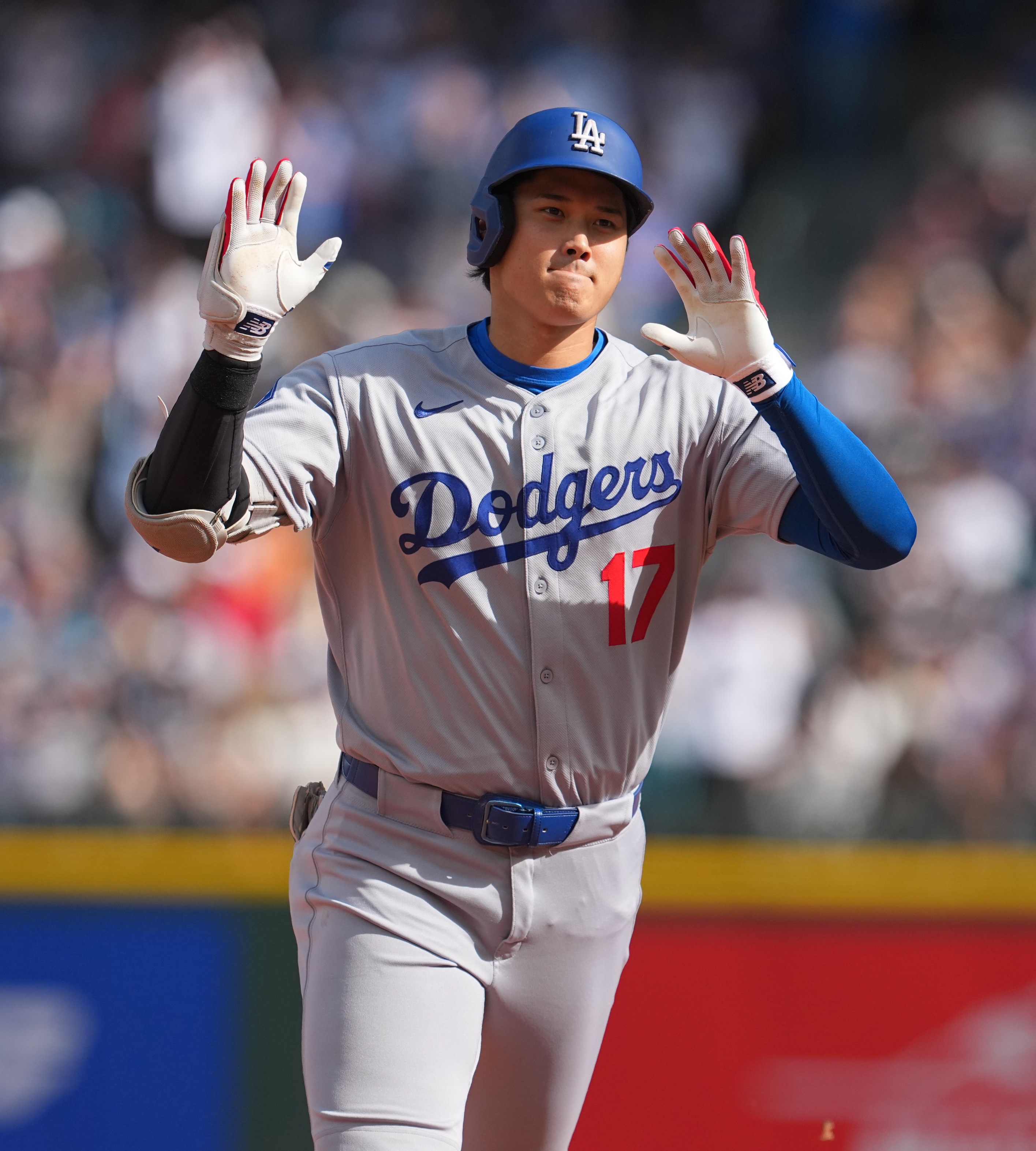 MLB】大谷翔平「勢いぶつけたい」視界はPSだけ…第3戦先発 55号に