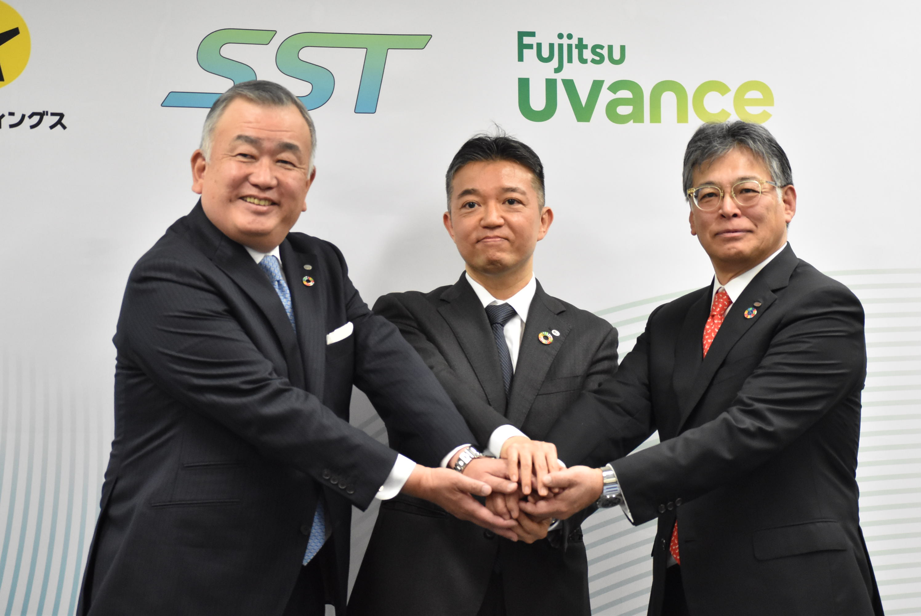 ドライバー不足で「共同輸配送」が加速 ヤマトHDと富士通が発表、NECや