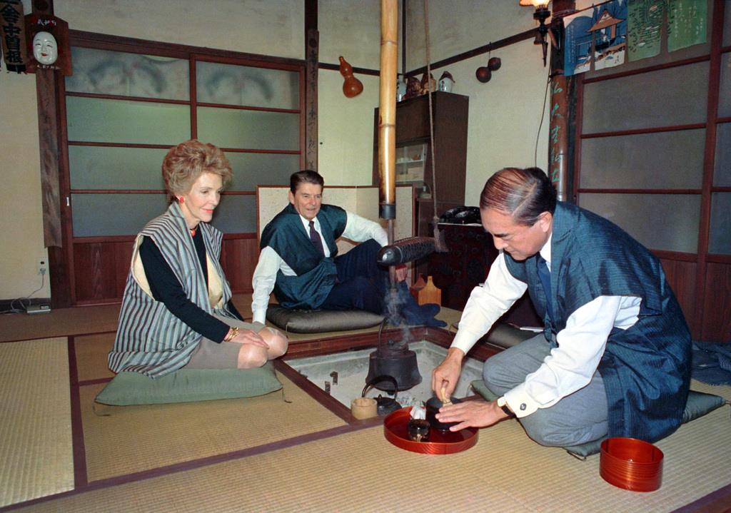 外交文書公開 中曽根・レーガン書簡でINF全廃交渉に日本関与 - 産経