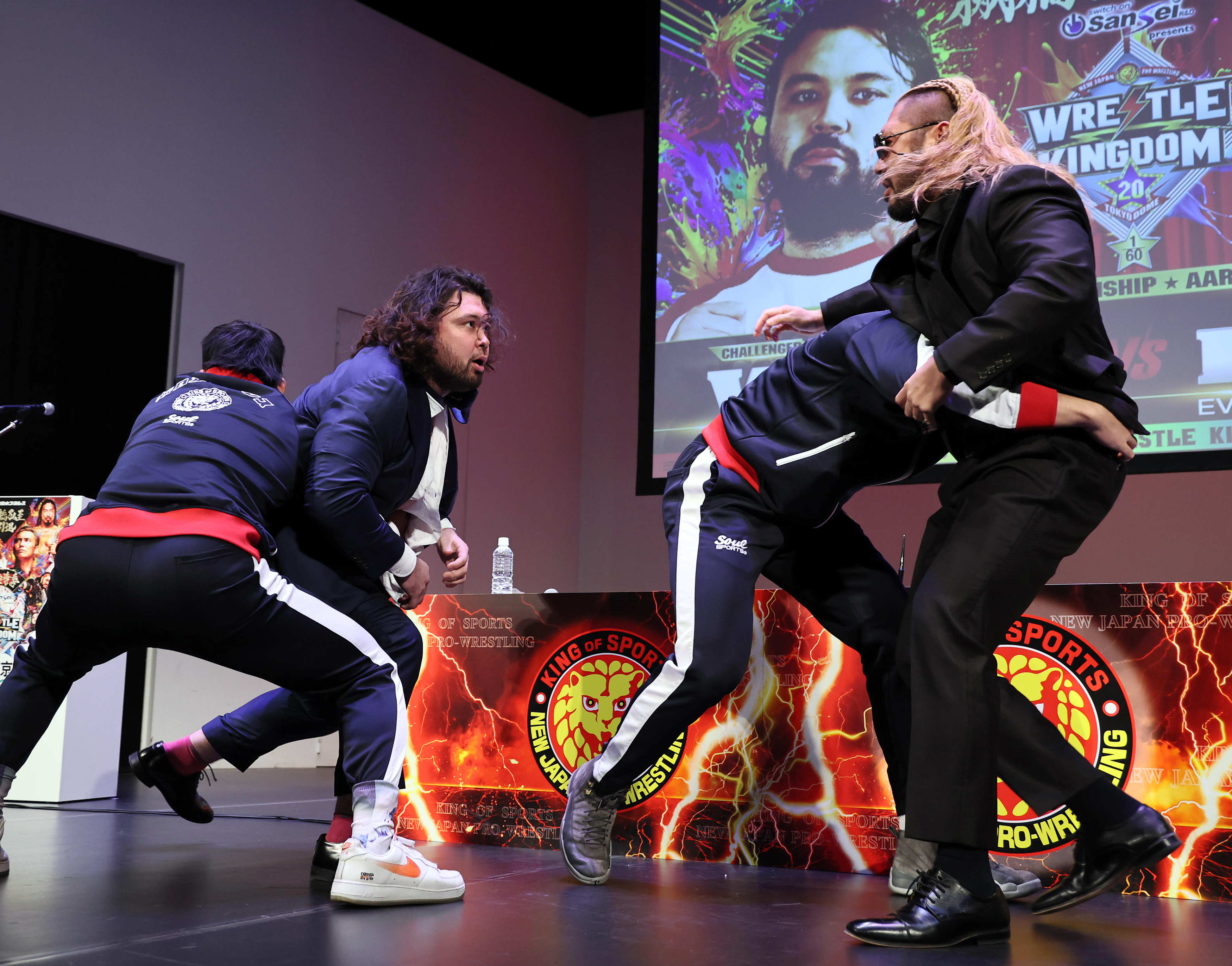 塚ちゃんの生涯一記者】ウルフアロンの絶妙な話術に一本取られた…その