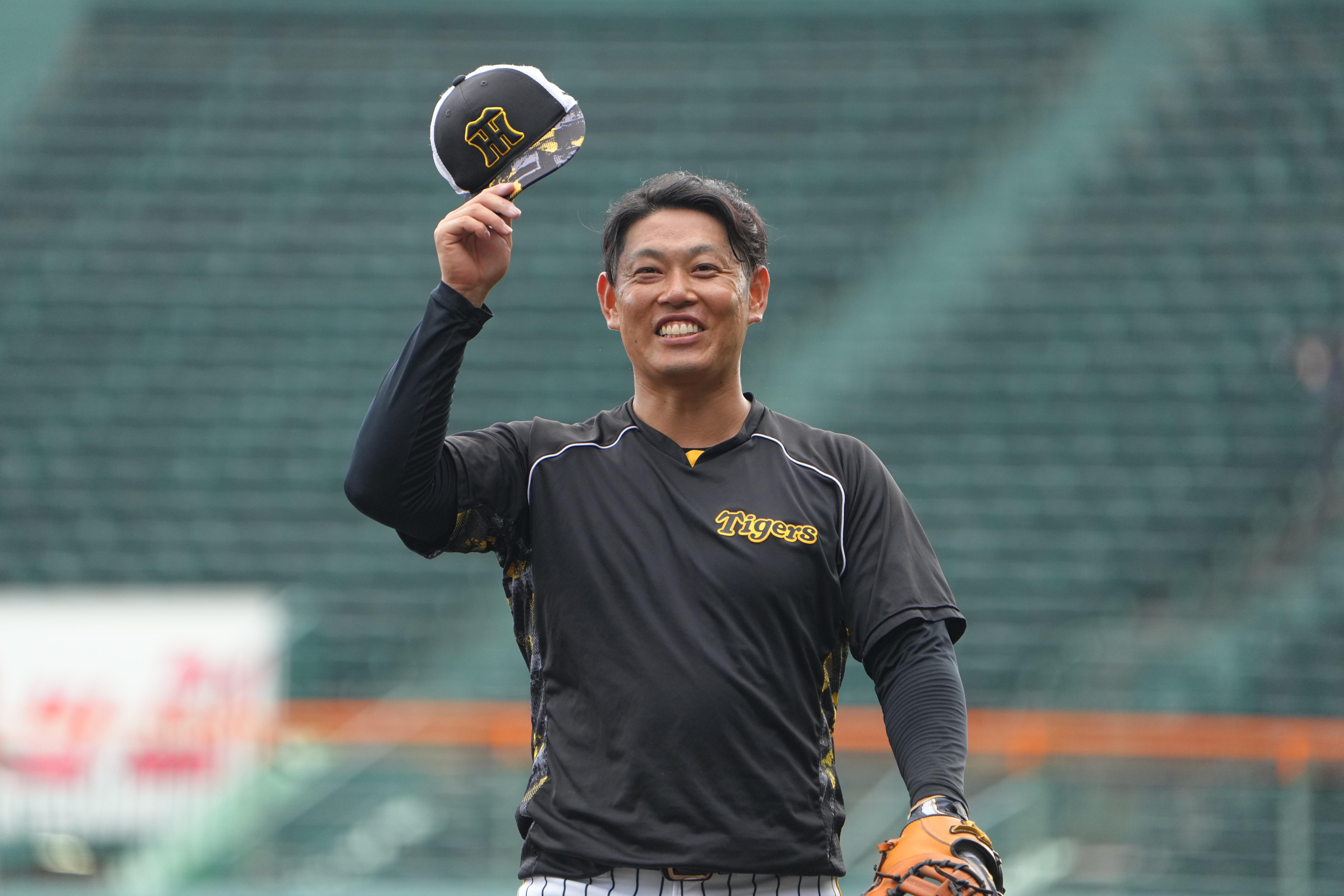 【24時間以内/早い者勝ち】阪神タイガース 原口文仁 チャンピオンユニフォーム 24時間以内/早い者勝ち】阪神タイガース 原口文仁 チャンピオン