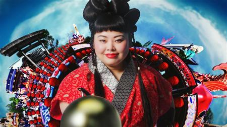 渡辺直美、ボートレースCM第6弾でくんち龍踊りの「玉使い」披露