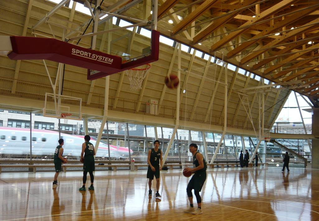 秋田駅東口に劇場型体育館完成 - 産経ニュース