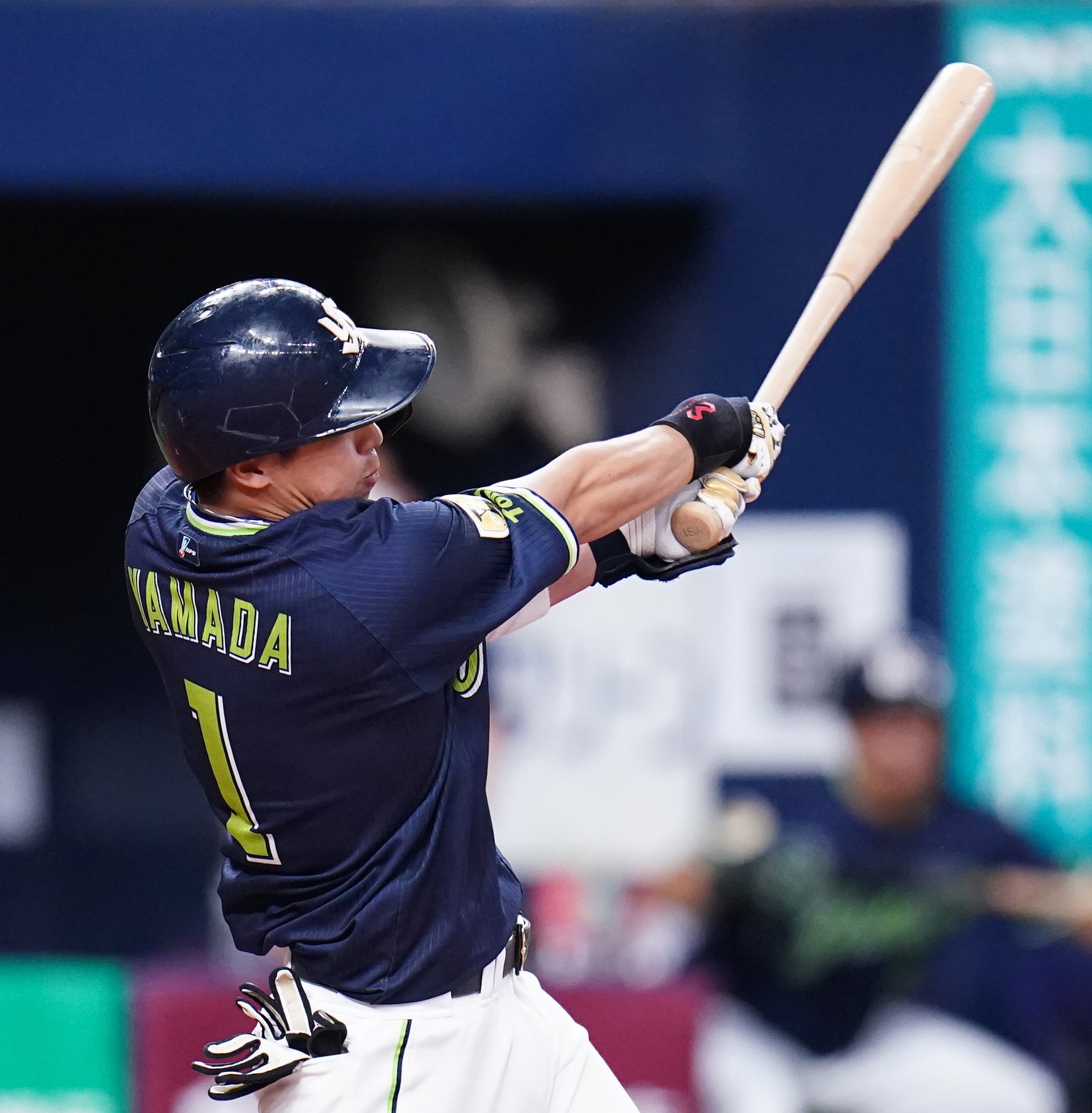 ヤクルト・山田哲人が3試合連発の22号ソロ フルスイングで左翼