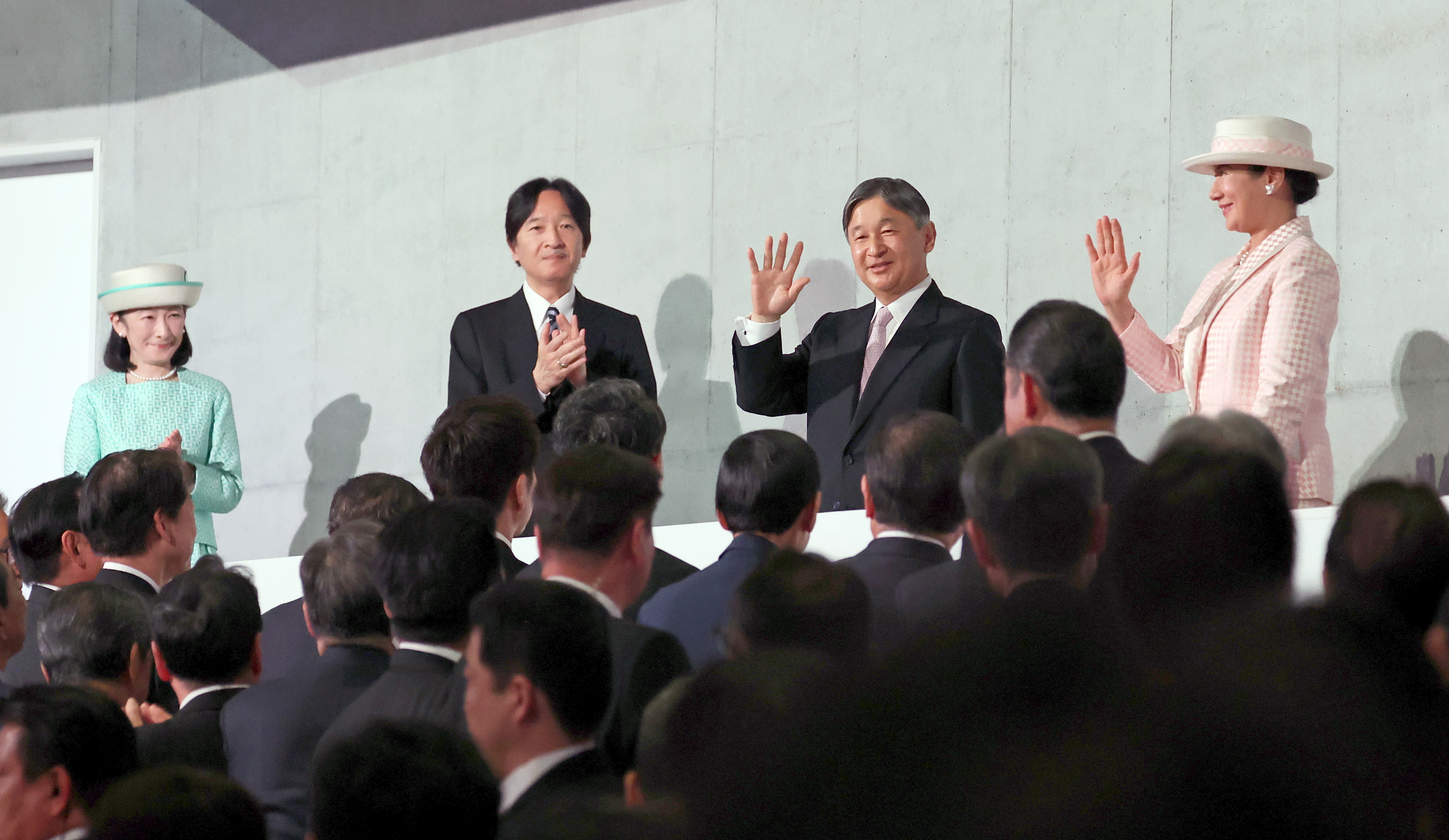 天皇、皇后両陛下「誠に喜ばしく思います」 大阪・関西万博の開会式ご